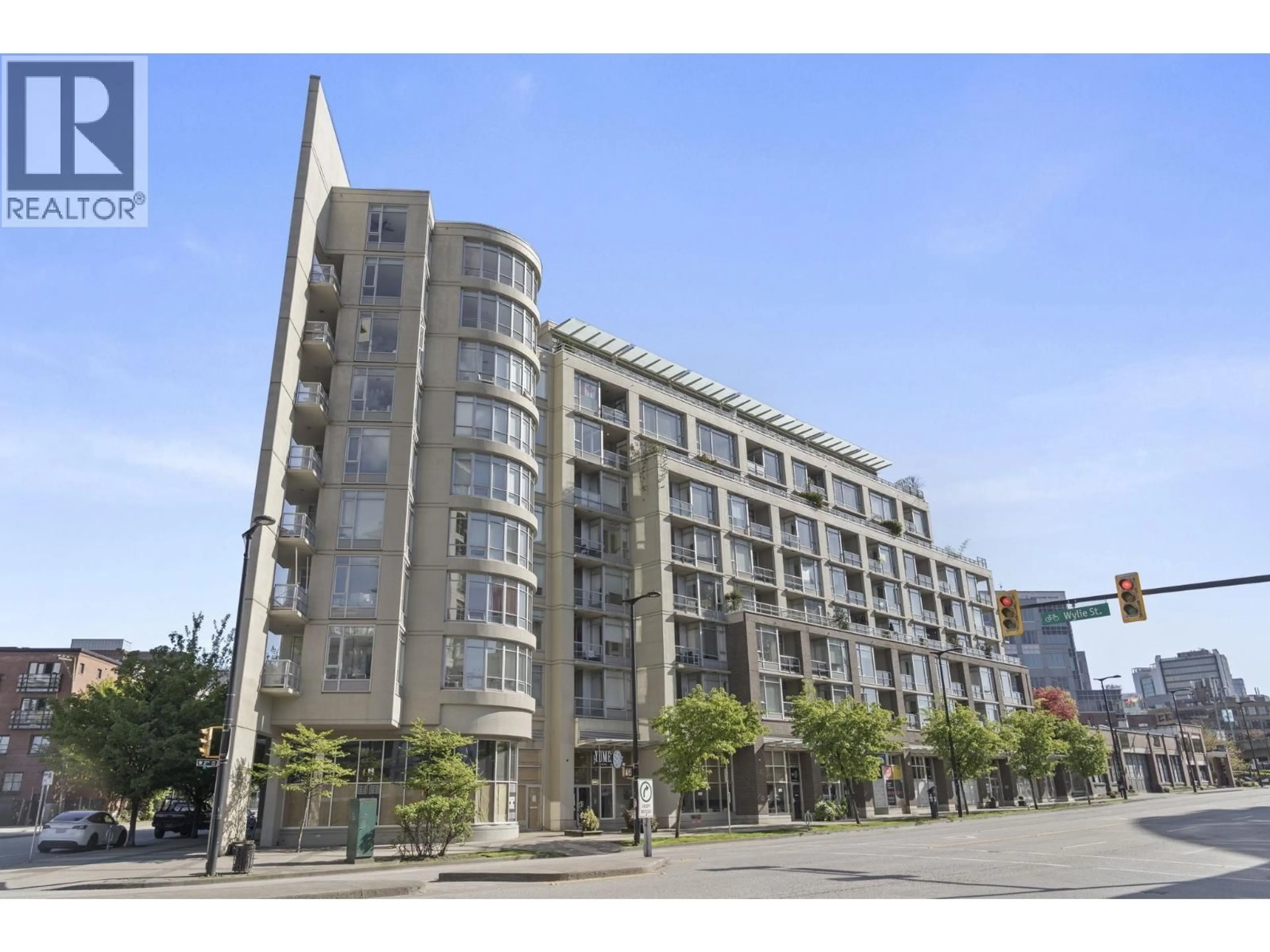 Unknown for 304 - 2055 YUKON STREET, Vancouver British Columbia V5Y4B7