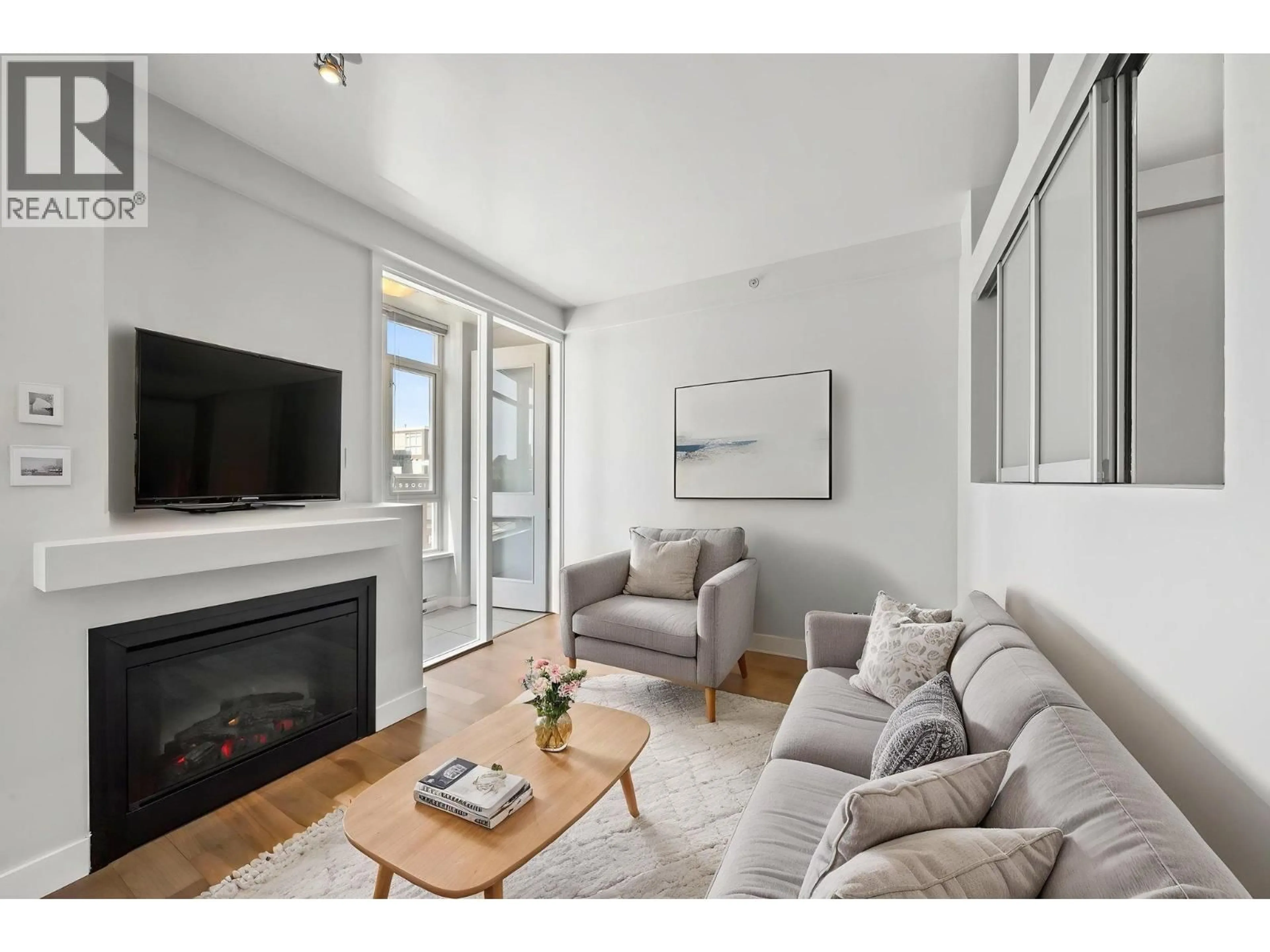 Living room with furniture, unknown for 304 - 2055 YUKON STREET, Vancouver British Columbia V5Y4B7