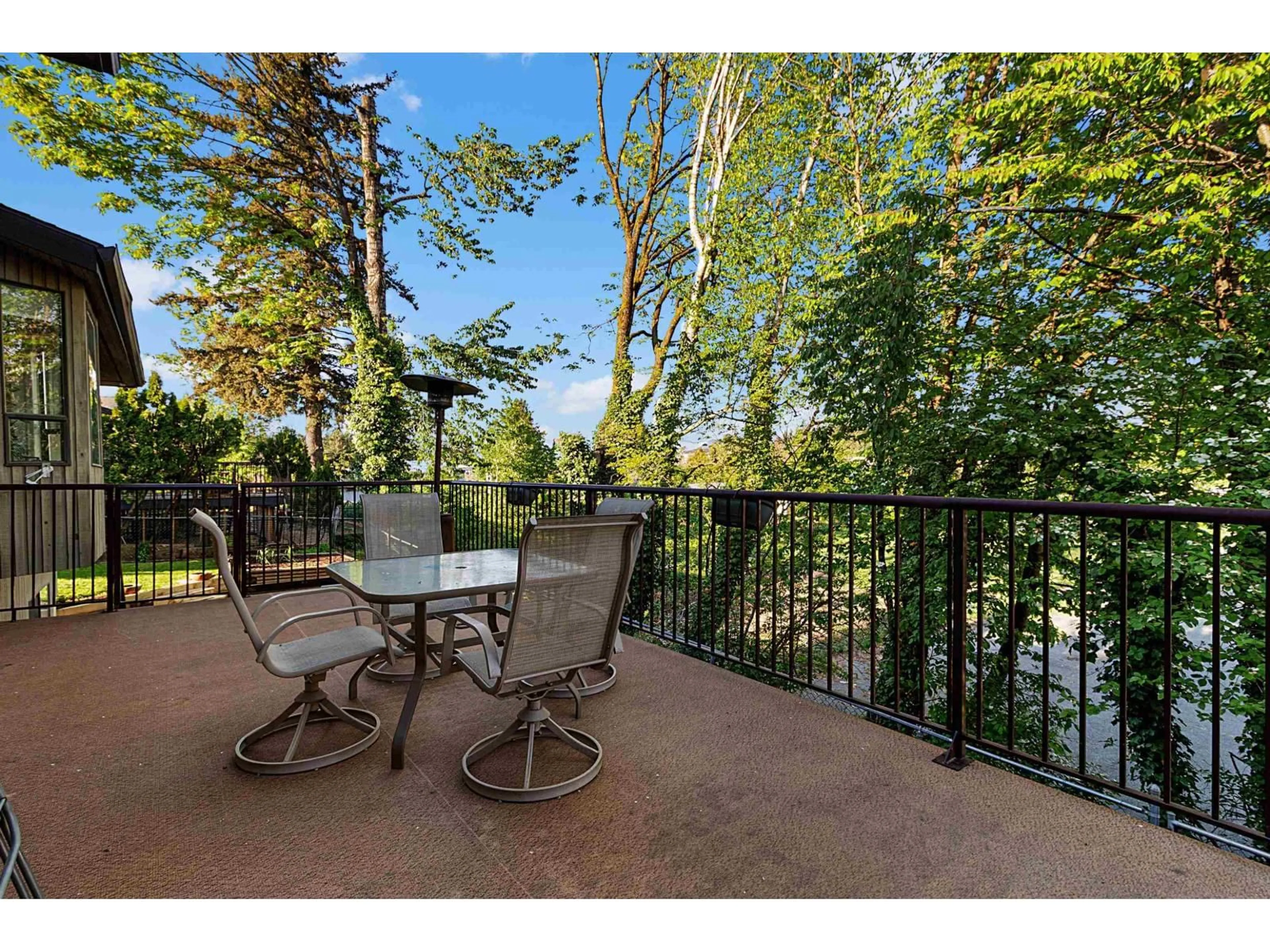 Patio, water/lake/river/ocean view for 2348 RIDGEWAY STREET WEST, Abbotsford British Columbia V2T3H3