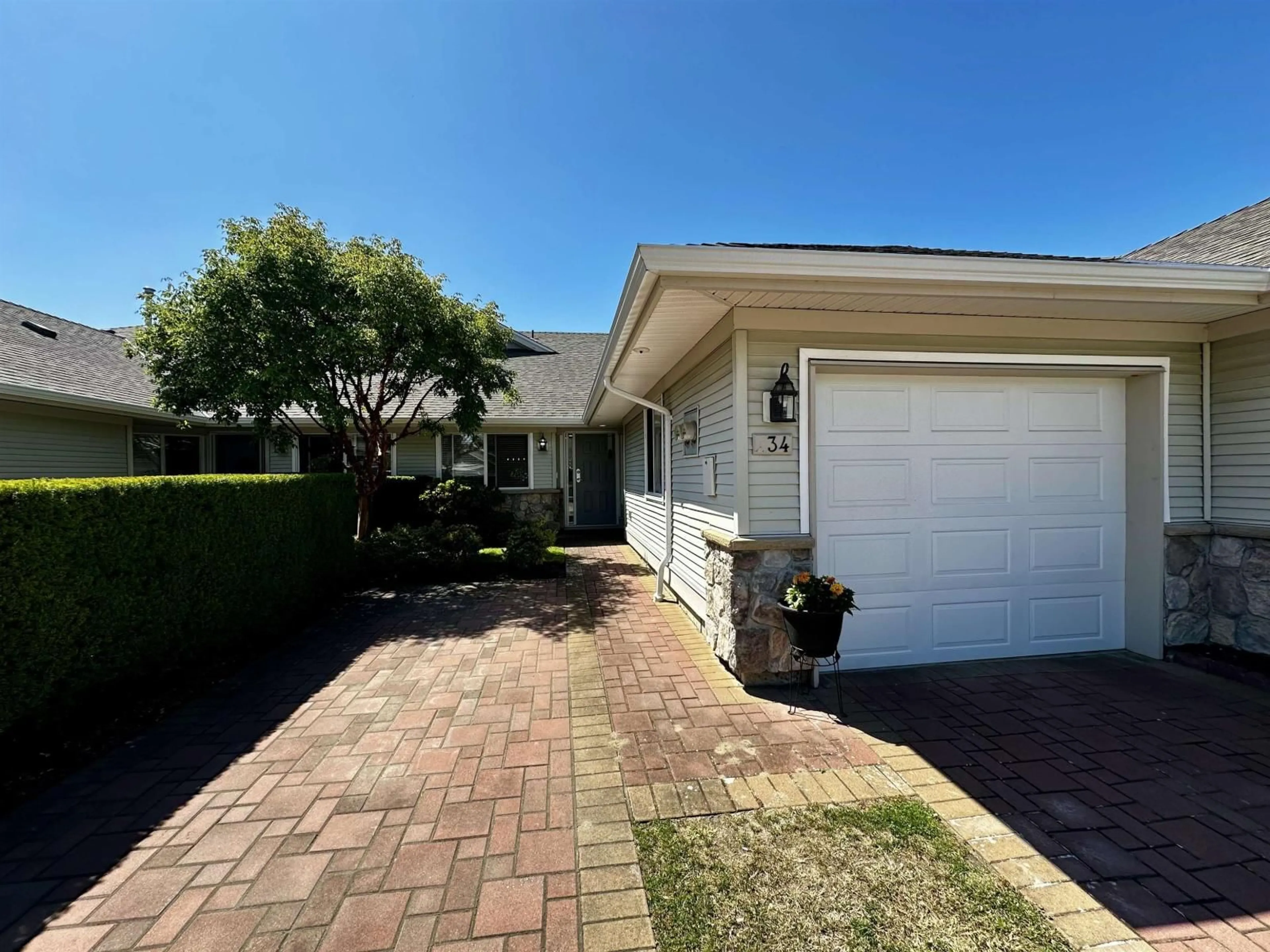 A pic from outside/outdoor area/front of a property/back of a property/a pic from drone, street for 34 - 17516 4 AVENUE, Surrey British Columbia V3S0R9