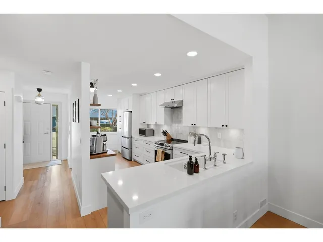 34 - 17516 4 AVENUE, Surrey 5
