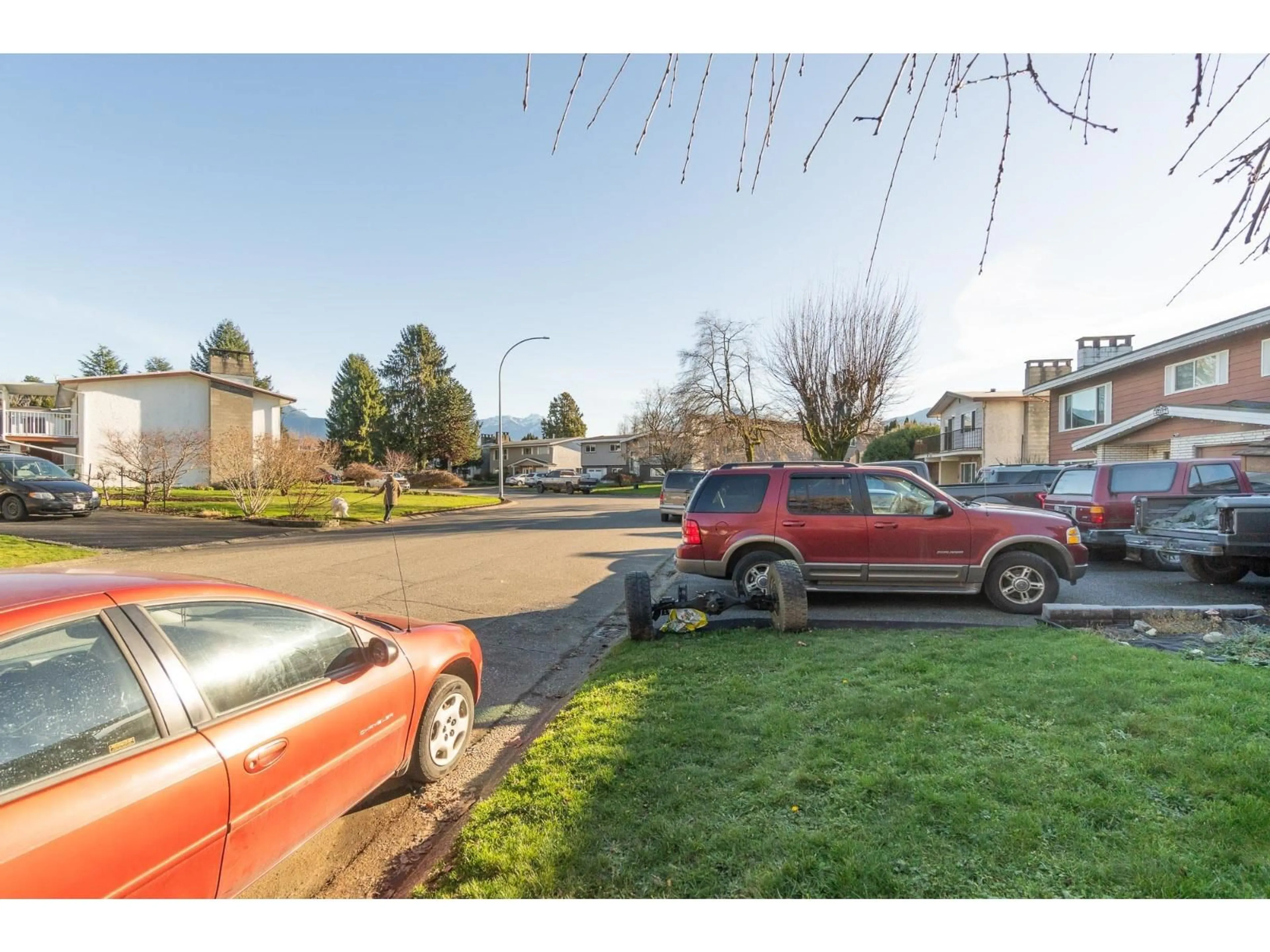 Parking for 45408 SPARTAN CRESCENT, Chilliwack British Columbia V2P6V2