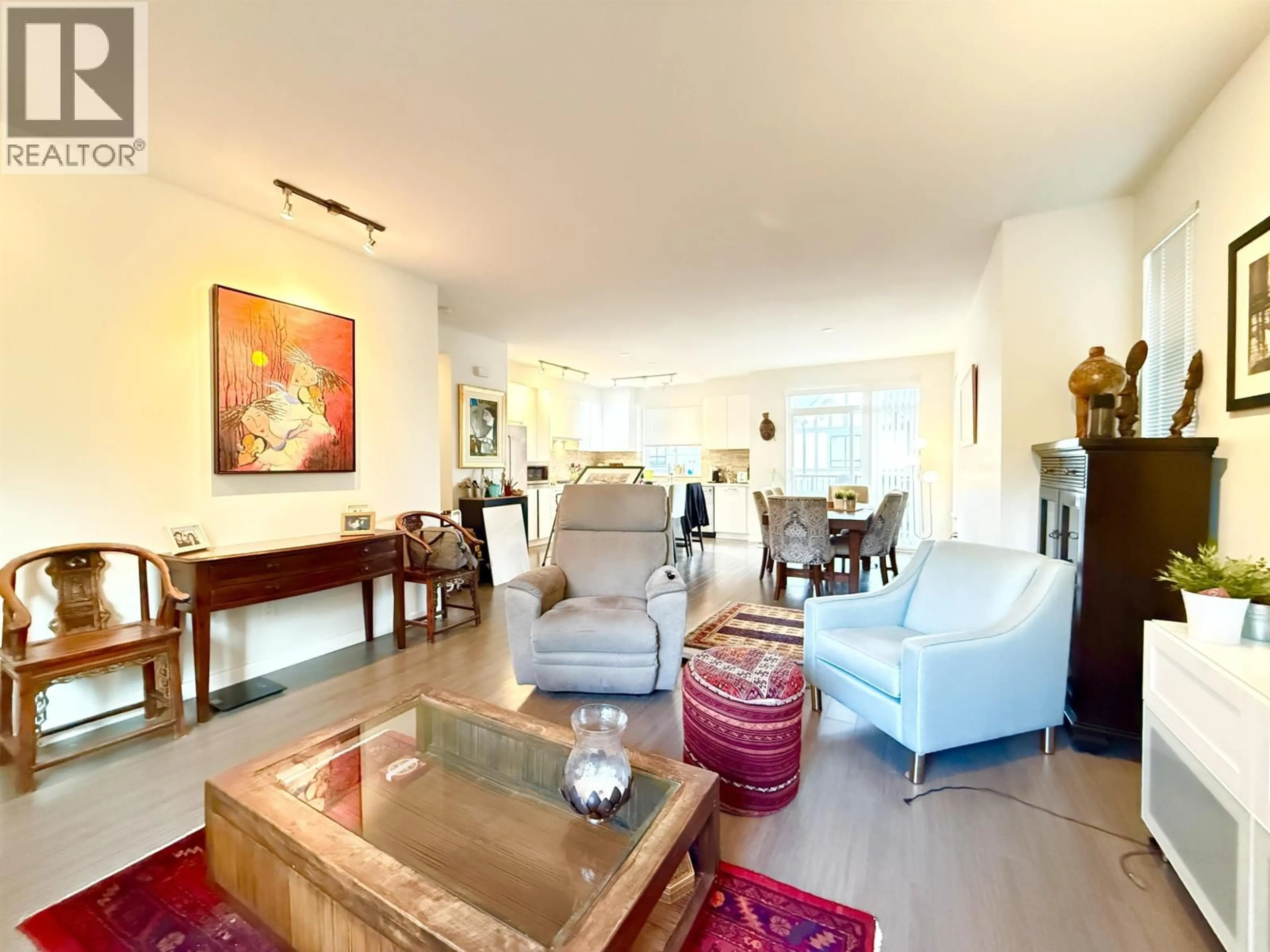 Living room with furniture, unknown for 18 - 3500 BURKE VILLAGE PROMENADE, Vancouver British Columbia V3E0N2