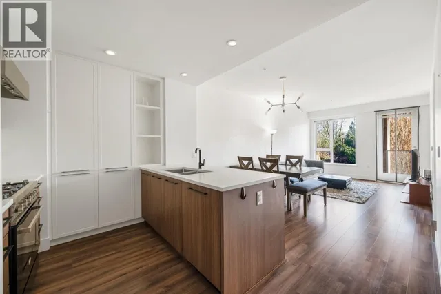 205 - 6933 CAMBIE STREET, Vancouver 3