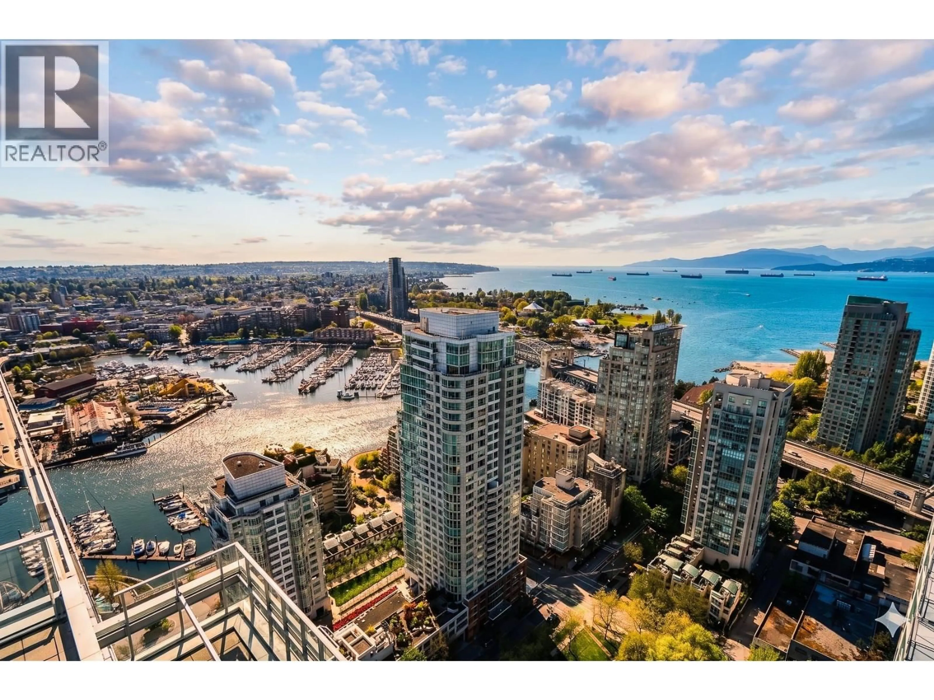 A pic from outside/outdoor area/front of a property/back of a property/a pic from drone, city buildings view from balcony for 4105 - 1480 HOWE STREET, Vancouver British Columbia V6Z0G5