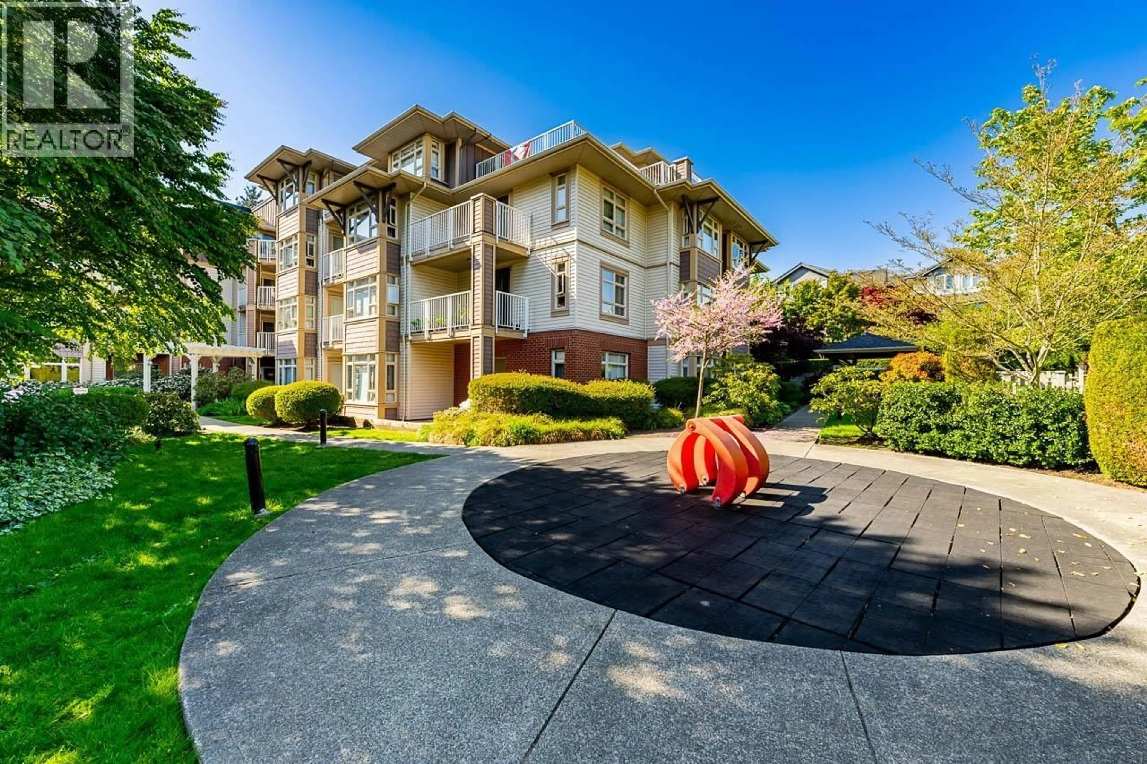 Unknown for 310 - 7337 MACPHERSON AVENUE, Burnaby British Columbia V5J0A9