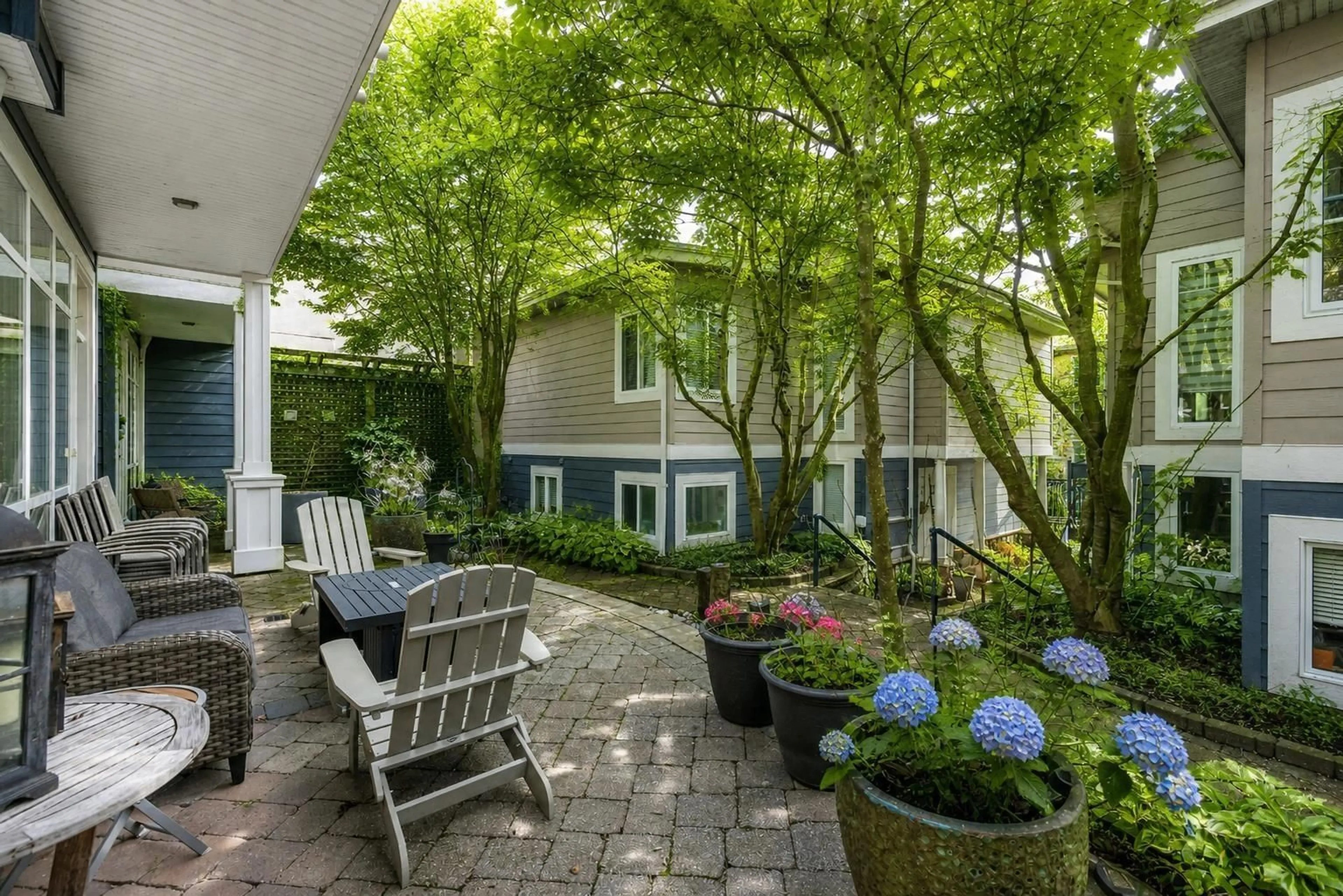 Patio, street for 7 - 15161 PROSPECT AVENUE, White Rock British Columbia V4B2B8