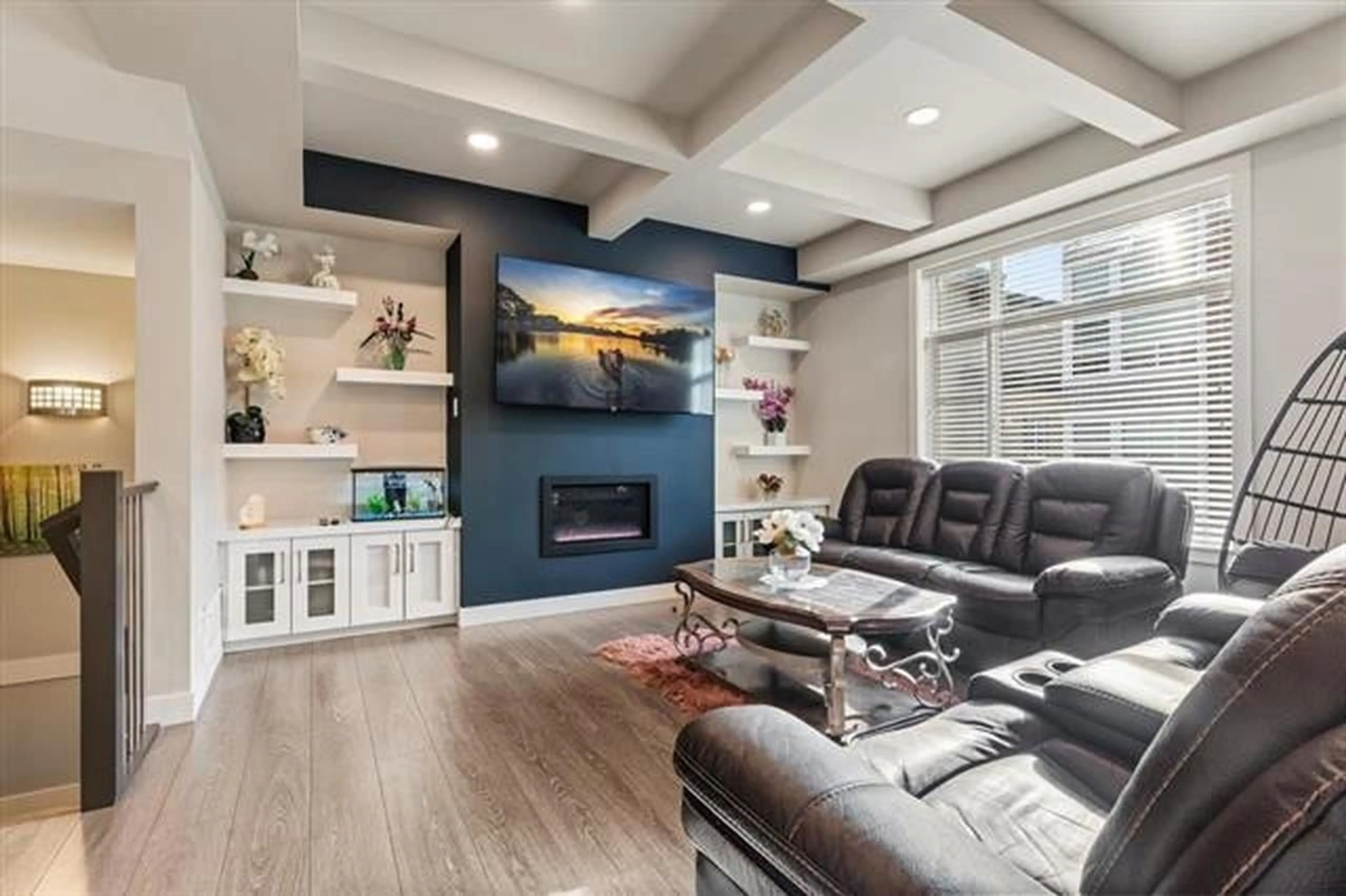 Living room with furniture, unknown for 45582 MEADOWBROOK DRIVE, Chilliwack British Columbia V2P0G6