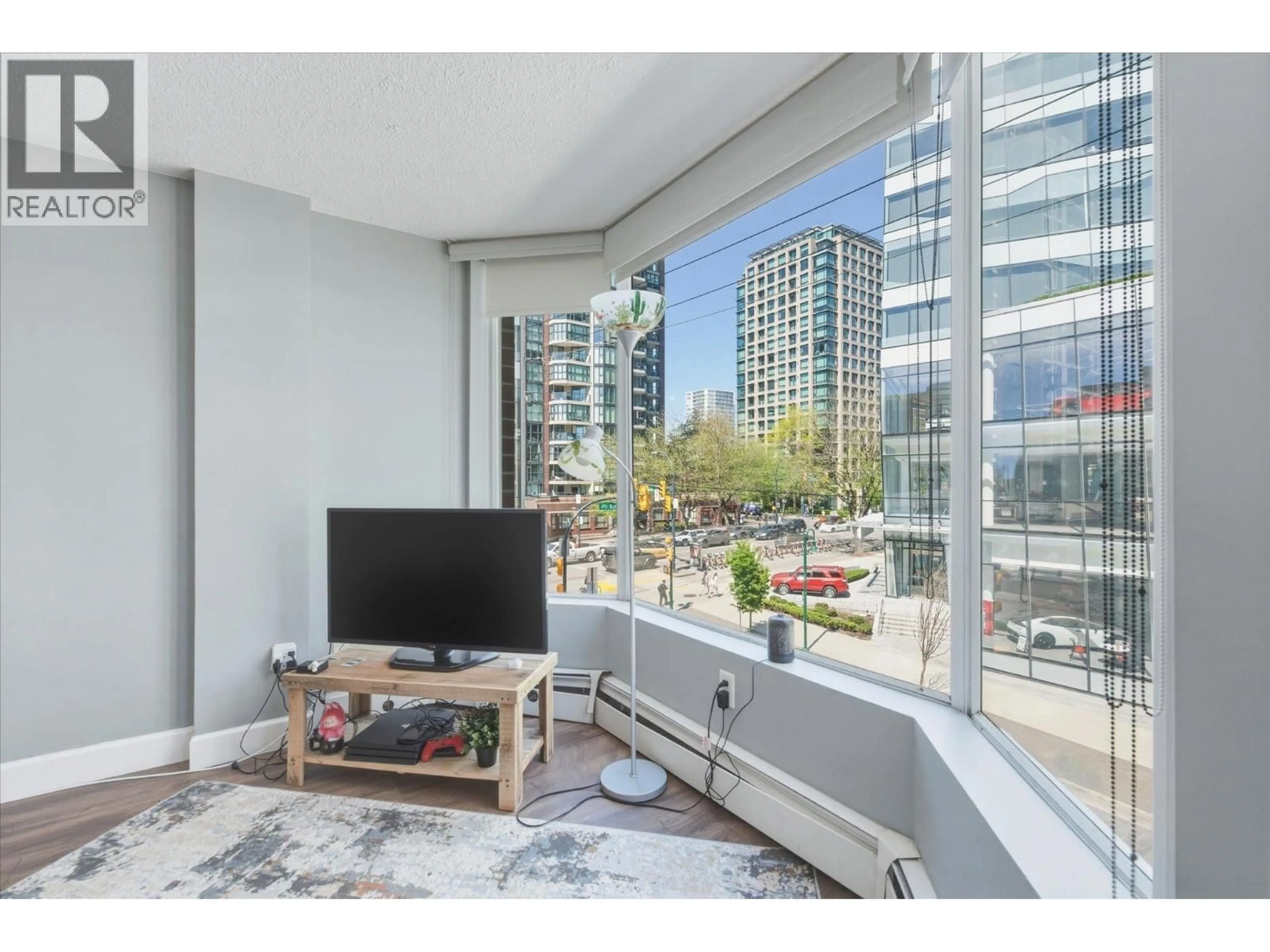 A pic of a room for 407 - 950 DRAKE STREET, Vancouver British Columbia V6Z2B9