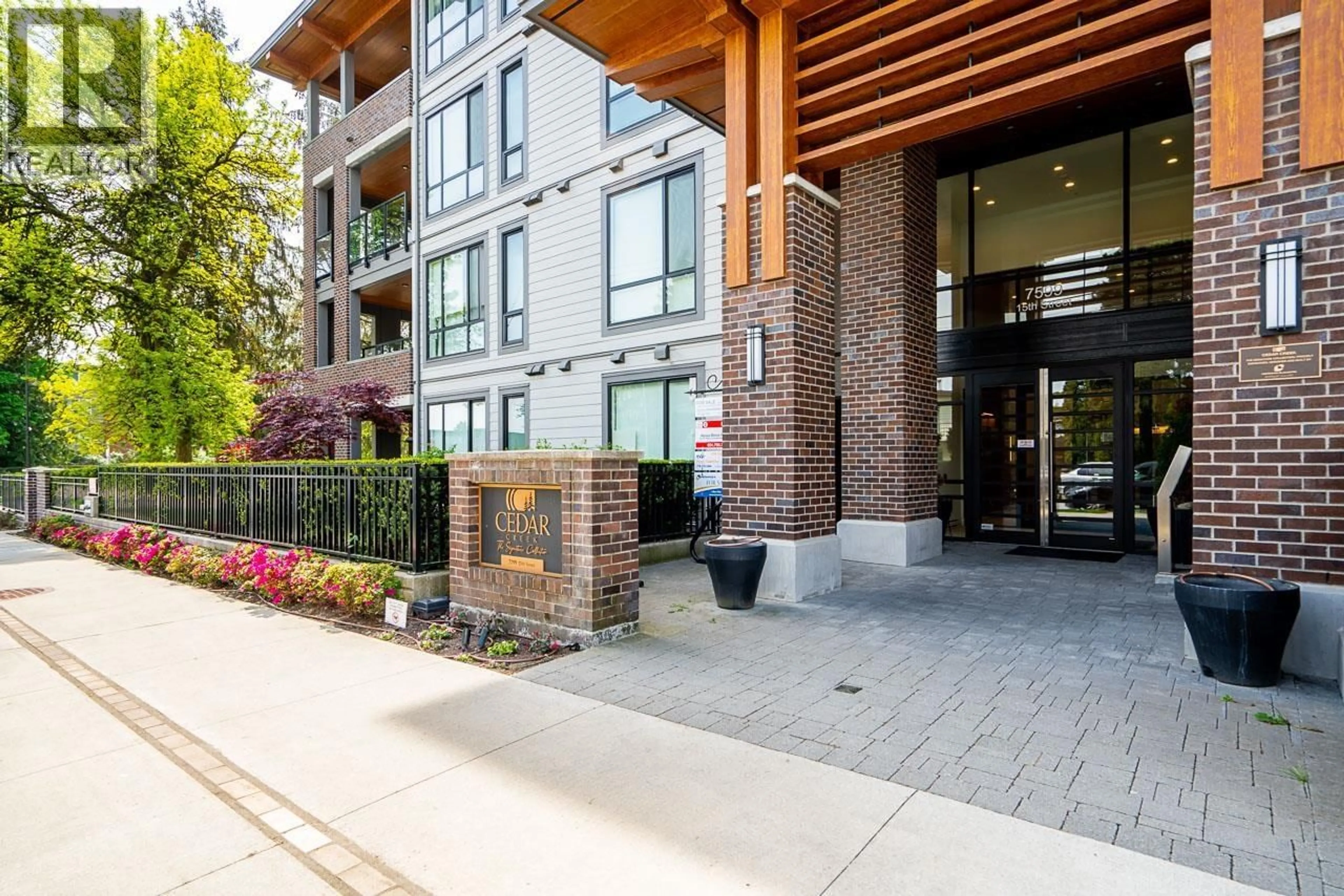 Patio, unknown for 207 - 7599 15TH STREET, Burnaby British Columbia V3N0H9