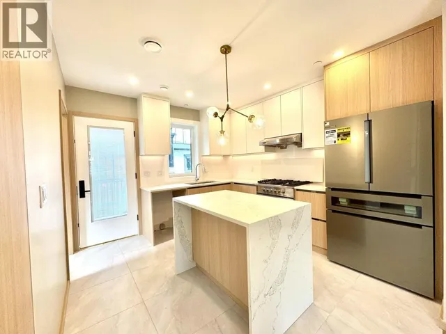 5216 RUPERT STREET, Vancouver 4