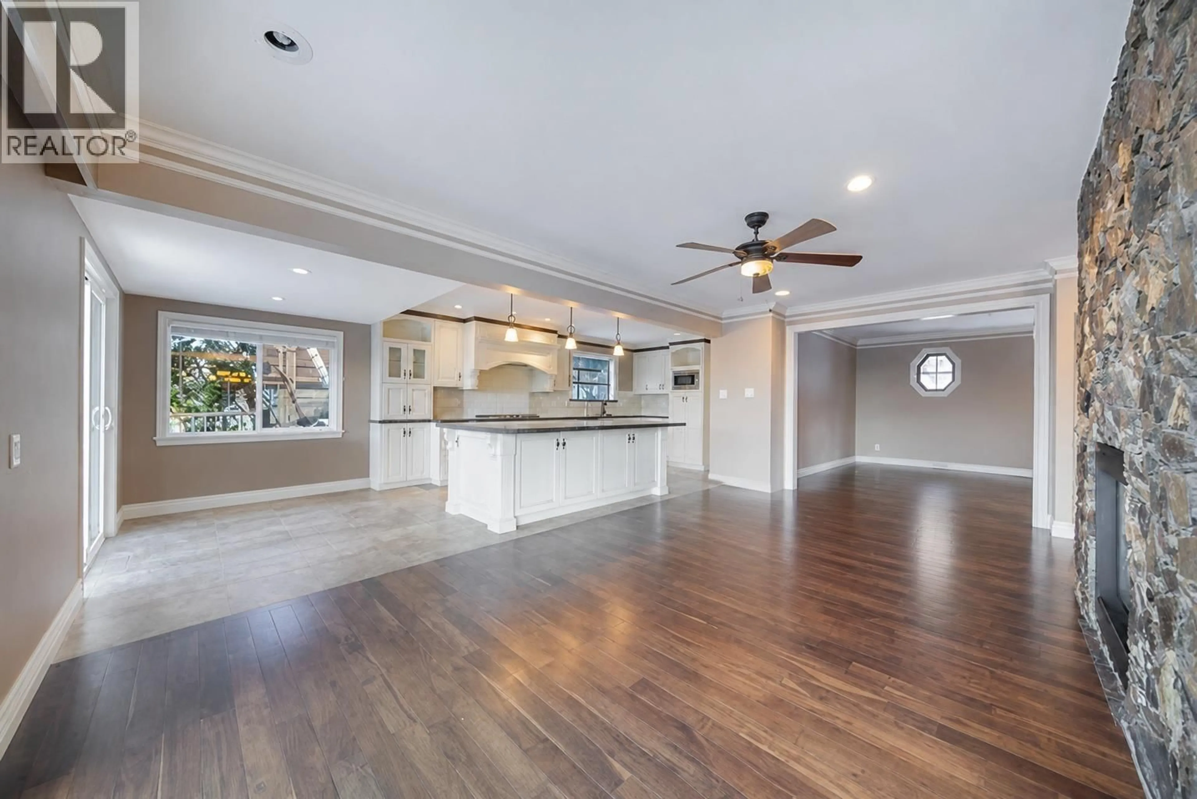 Open concept kitchen, unknown for 870 GREENWOOD ROAD, West Vancouver British Columbia V7S1X7