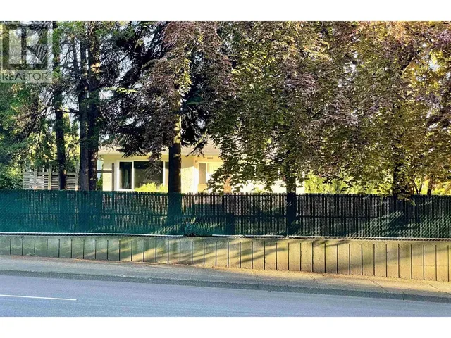 2000 AUSTIN AVENUE, Coquitlam 5