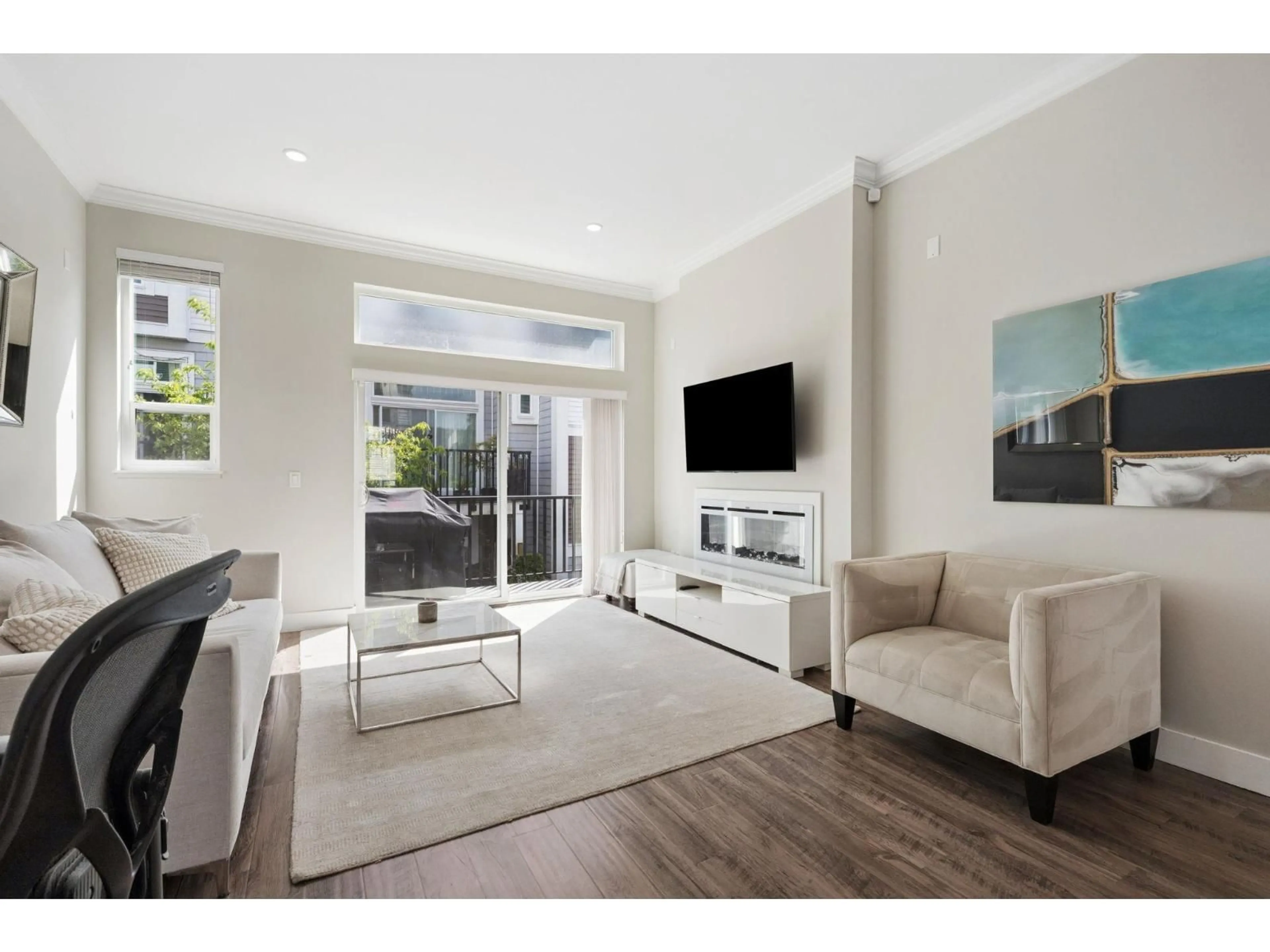 Living room with furniture, unknown for 16 - 2528 156 STREET, Surrey British Columbia V4P0E7