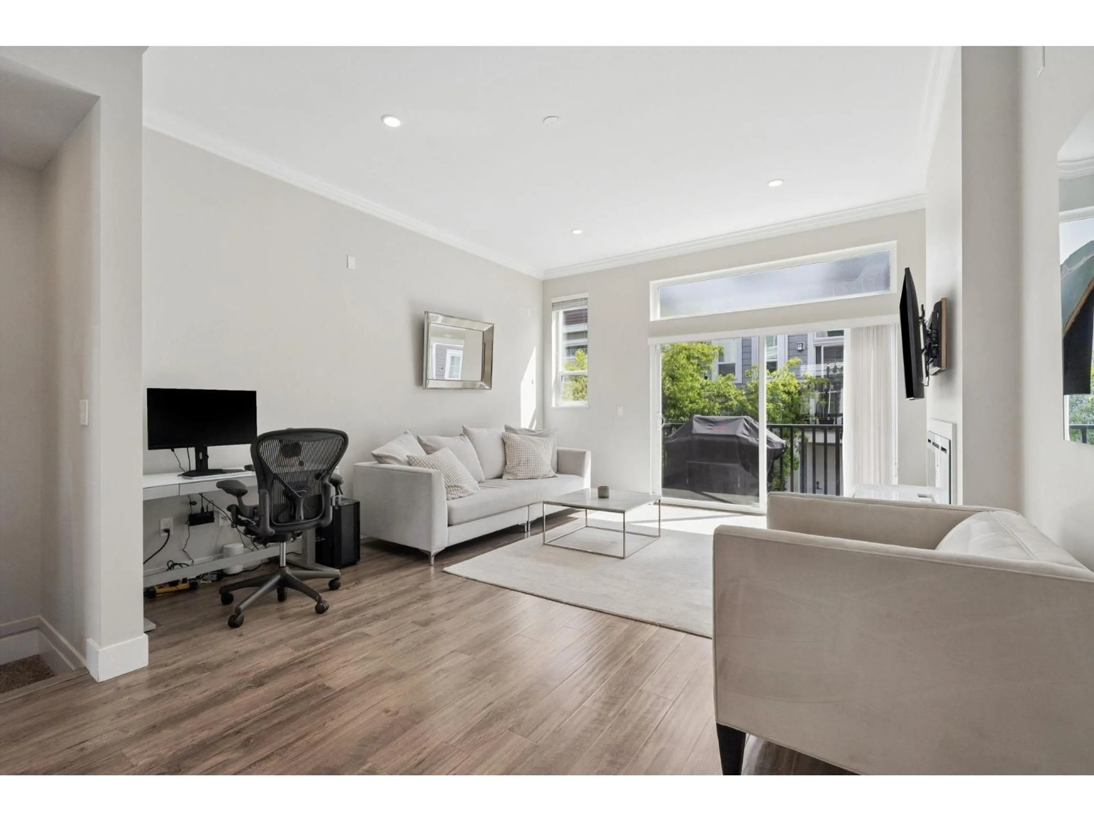 Living room with furniture, wood/laminate floor for 16 - 2528 156 STREET, Surrey British Columbia V4P0E7