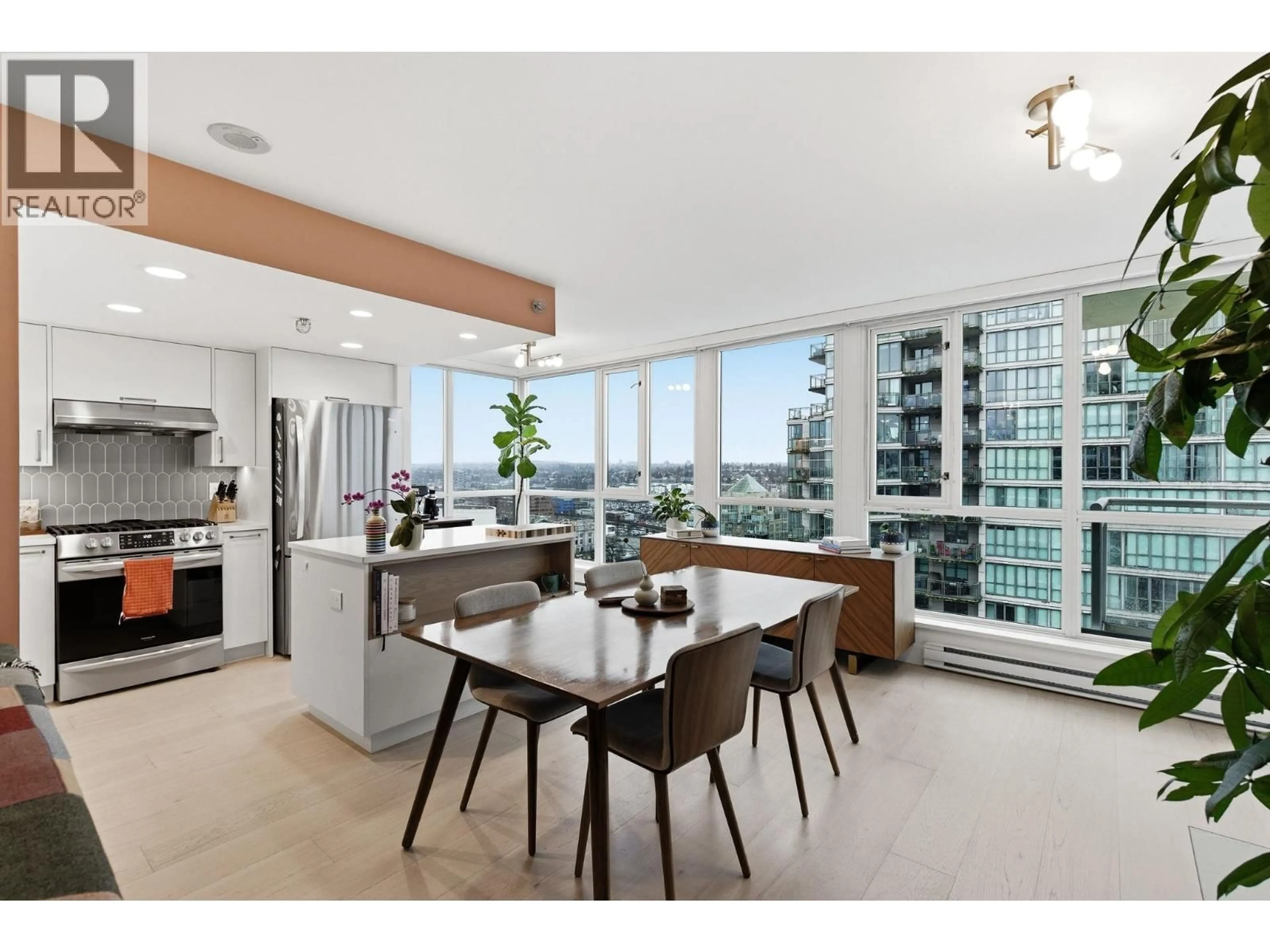 Open concept kitchen, unknown for 2004 - 120 MILROSS AVENUE, Vancouver British Columbia V6A4K7