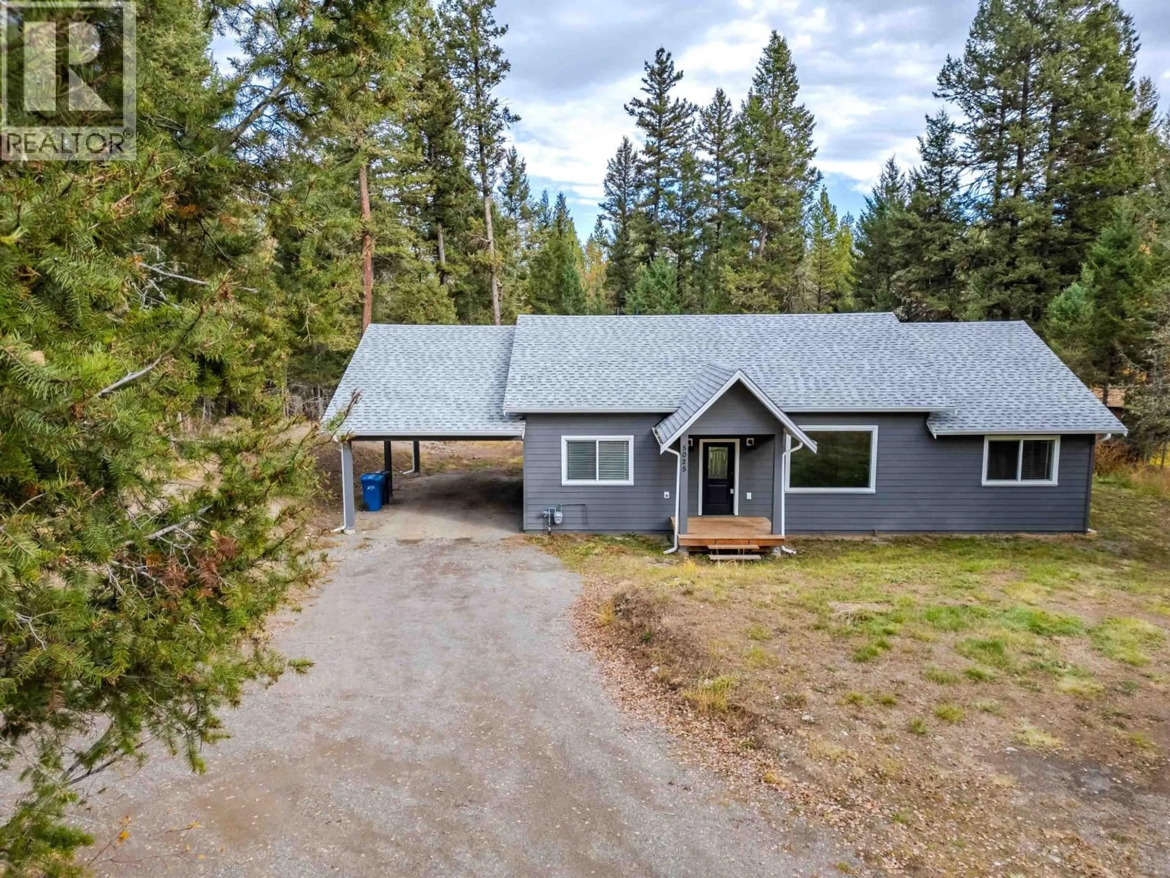 A pic from outside/outdoor area/front of a property/back of a property/a pic from drone, unknown for 5025 KYLLO ROAD, 108 Mile Ranch British Columbia V0K2Z0