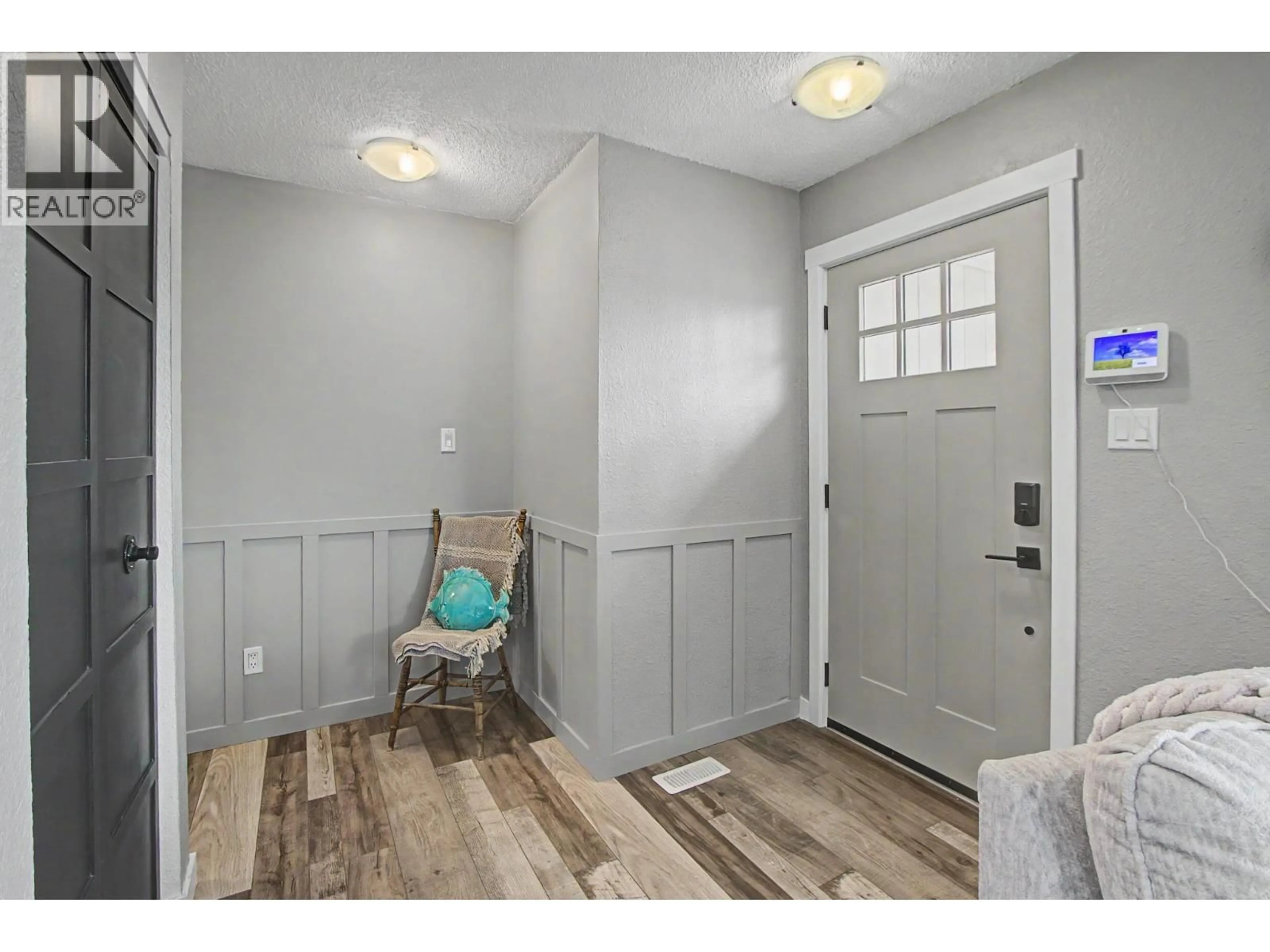 Indoor entryway for 1708 REBMAN CRESCENT, Prince George British Columbia V2L2T1