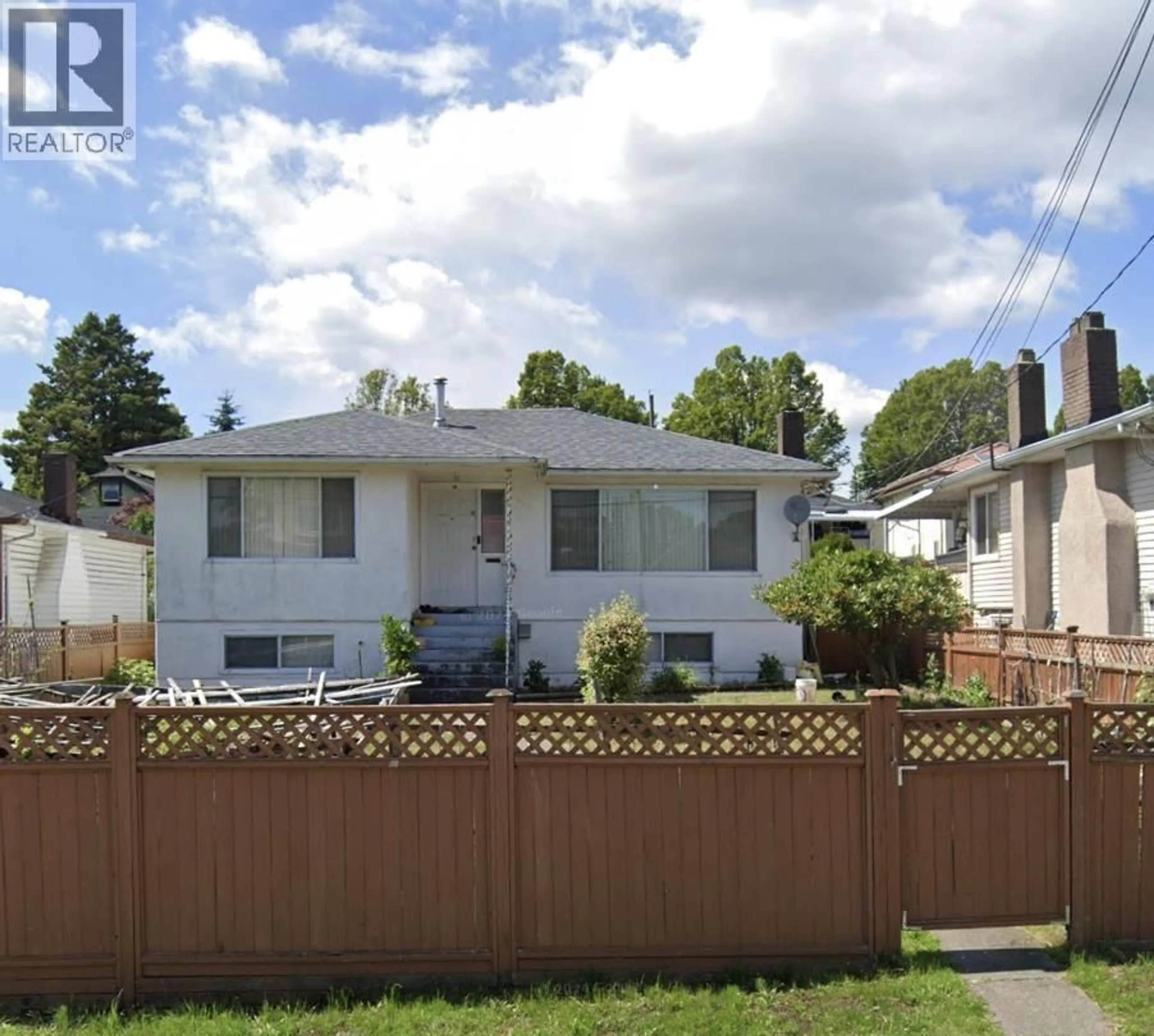 Unknown for 4951 RUPERT STREET, Vancouver British Columbia V5R2J6
