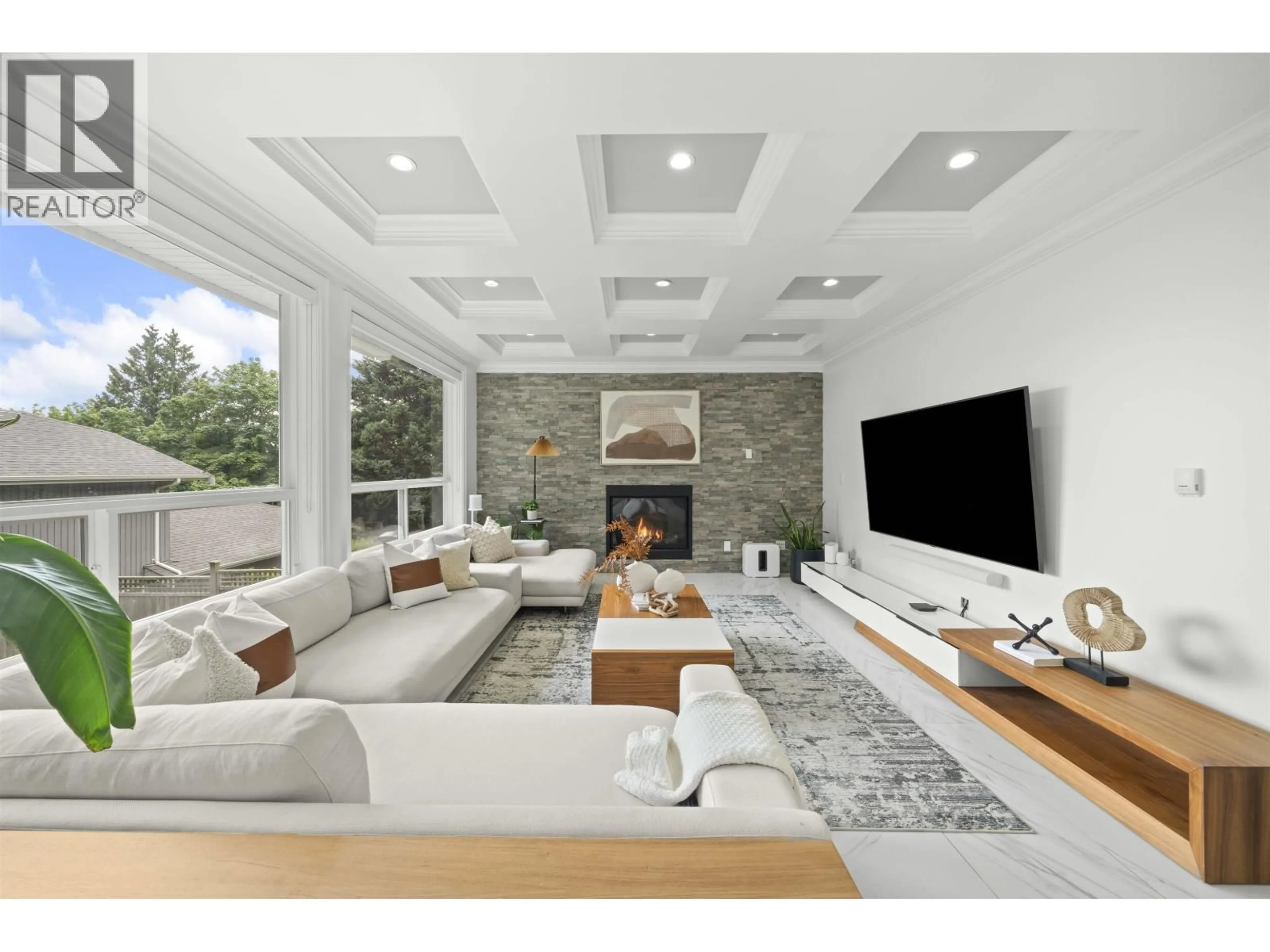 Living room with furniture, unknown for 7638 AUBREY STREET, Burnaby British Columbia V5A1K7