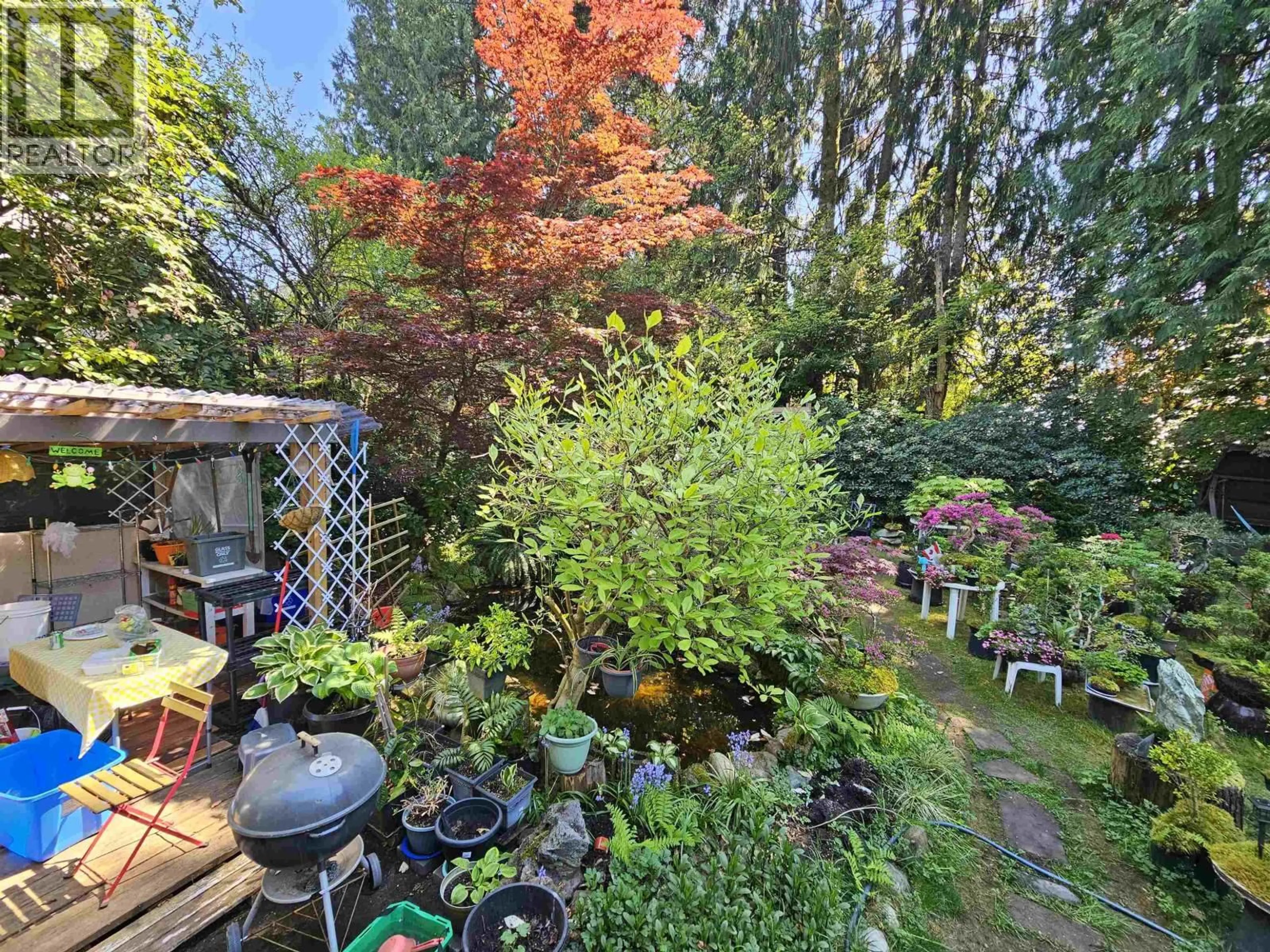 Patio, forest/trees view for 435 E OSBORNE ROAD, North Vancouver British Columbia V7N1M4