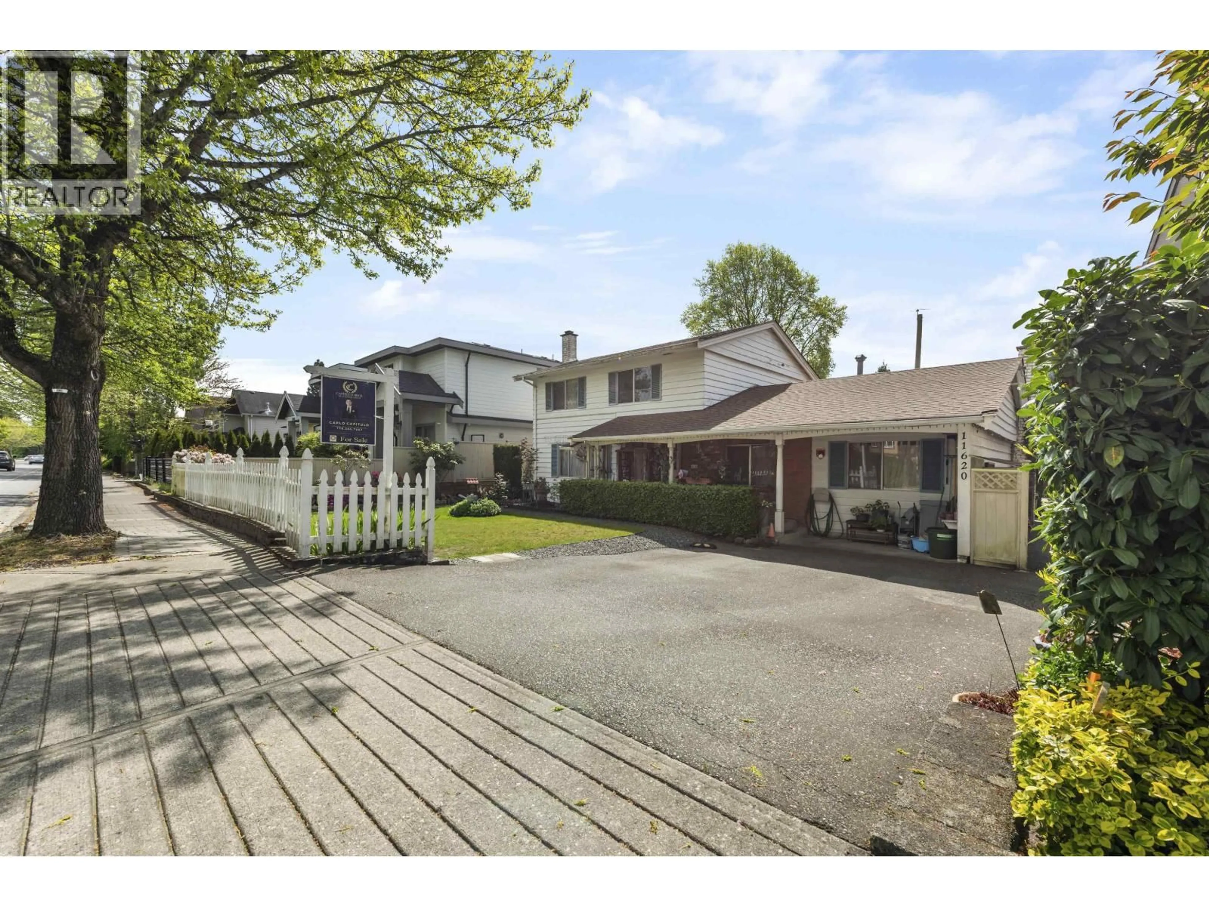 A pic from outside/outdoor area/front of a property/back of a property/a pic from drone, street for 11620 WILLIAMS ROAD, Richmond British Columbia V7A1J4