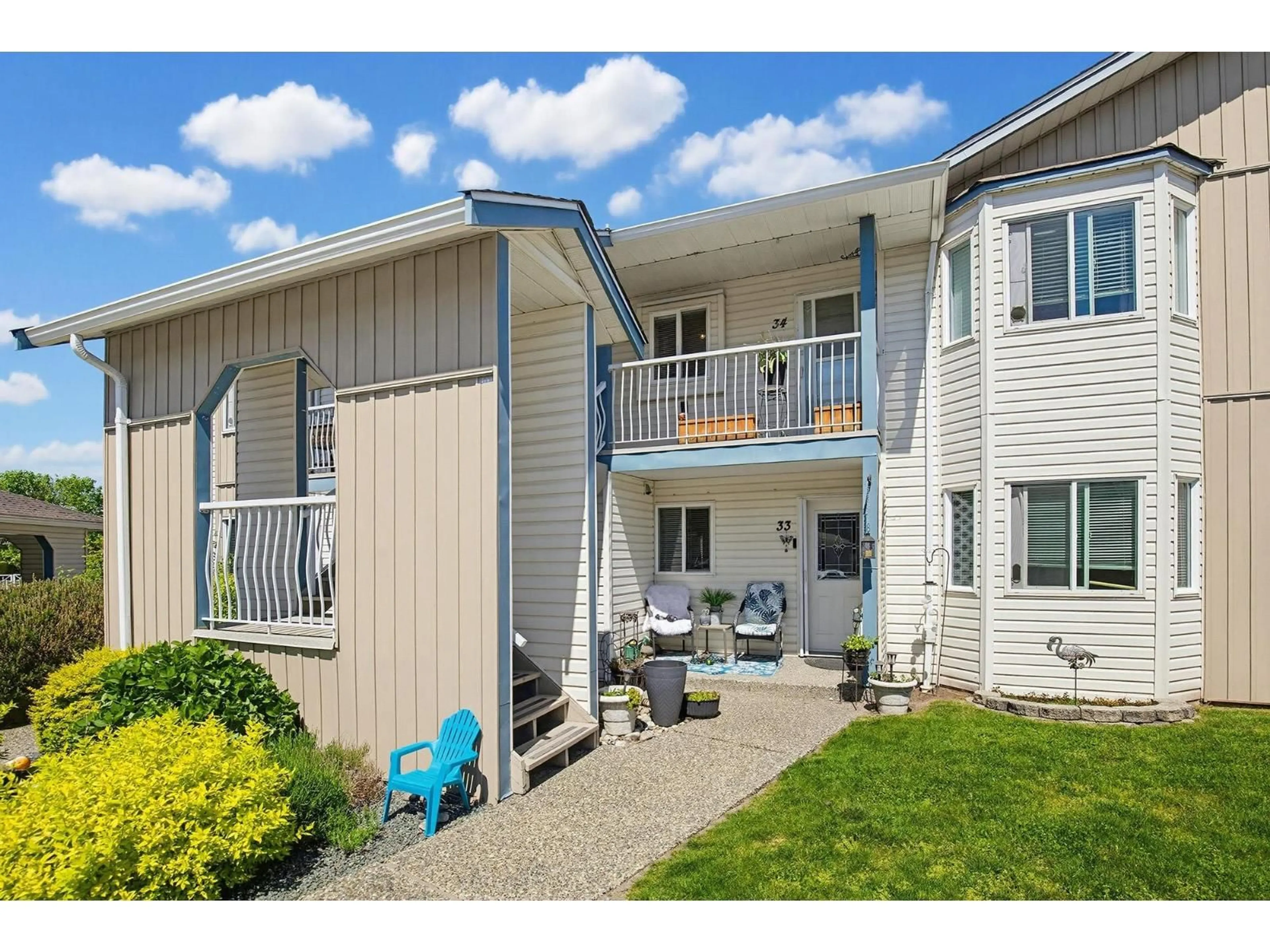 Home with vinyl exterior material, unknown for 34 - 45435 KNIGHT ROAD, Chilliwack British Columbia V2R3E8