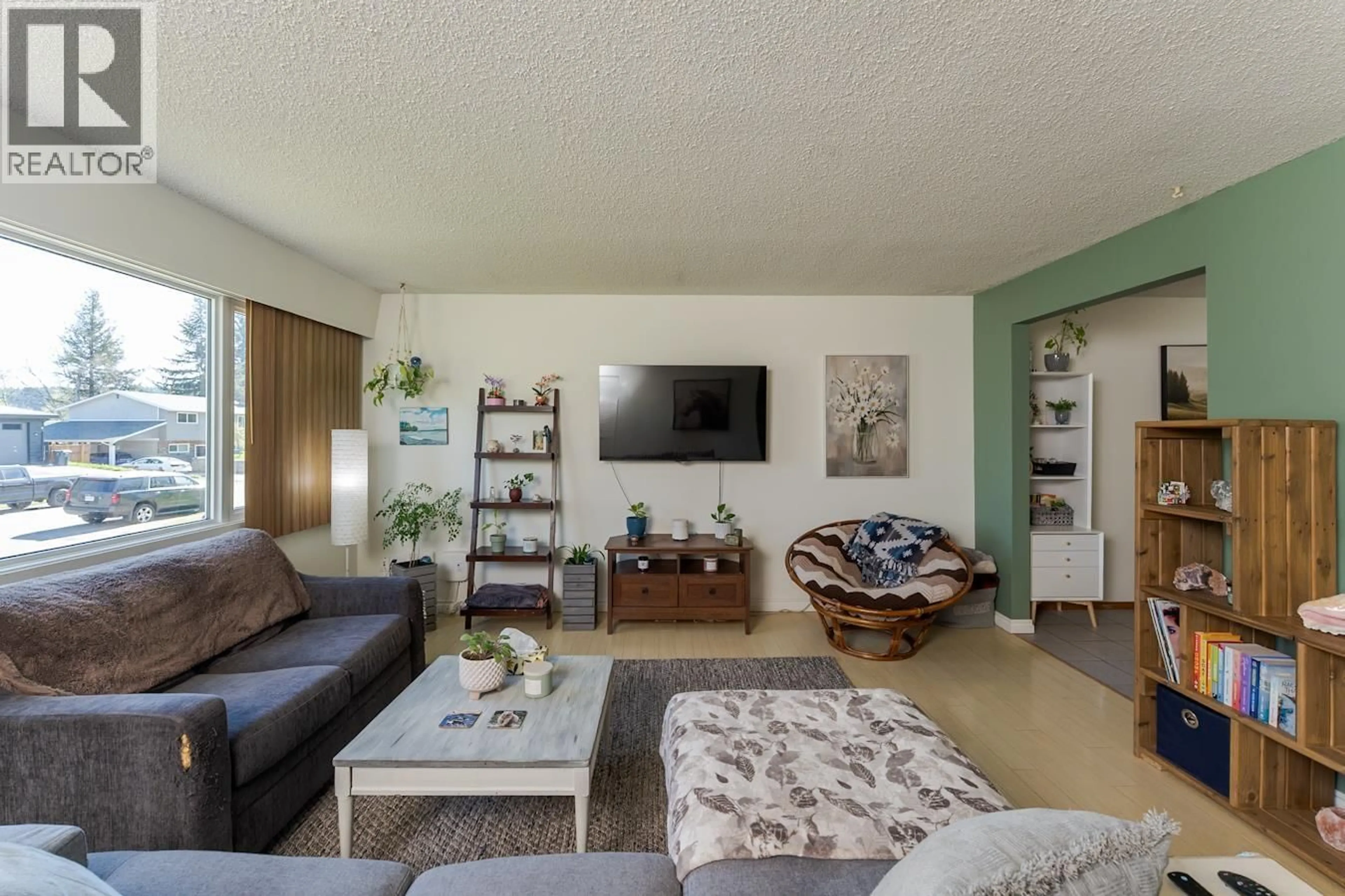 Living room with furniture, unknown for 1567 PEARSON AVENUE, Prince George British Columbia V2L4K7