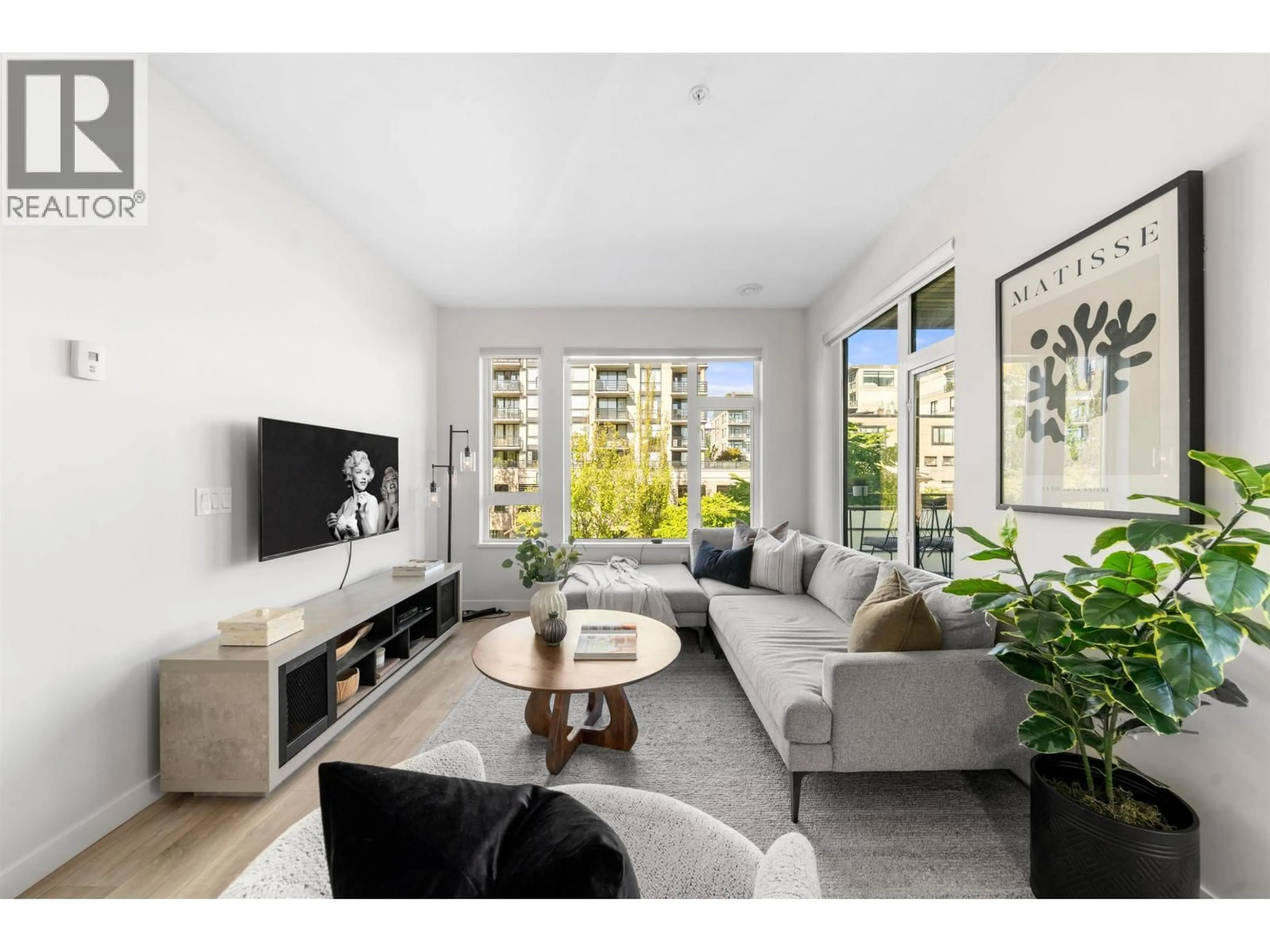 Living room with furniture, unknown for 301 - 123 1ST STREET, North Vancouver British Columbia V7M0E5