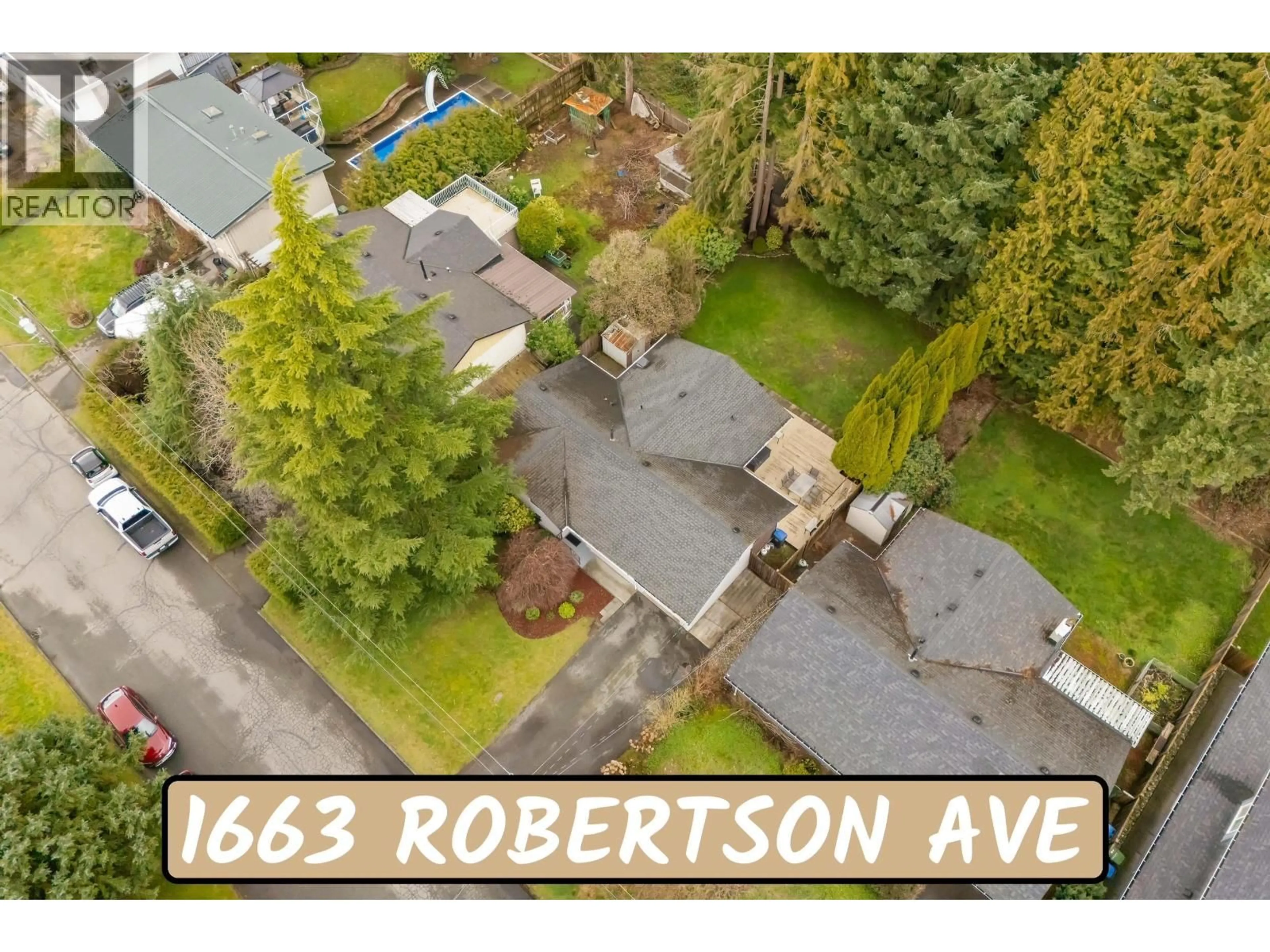 A pic from outside/outdoor area/front of a property/back of a property/a pic from drone, street for 1663 ROBERTSON AVENUE, Port Coquitlam British Columbia V3B1C9