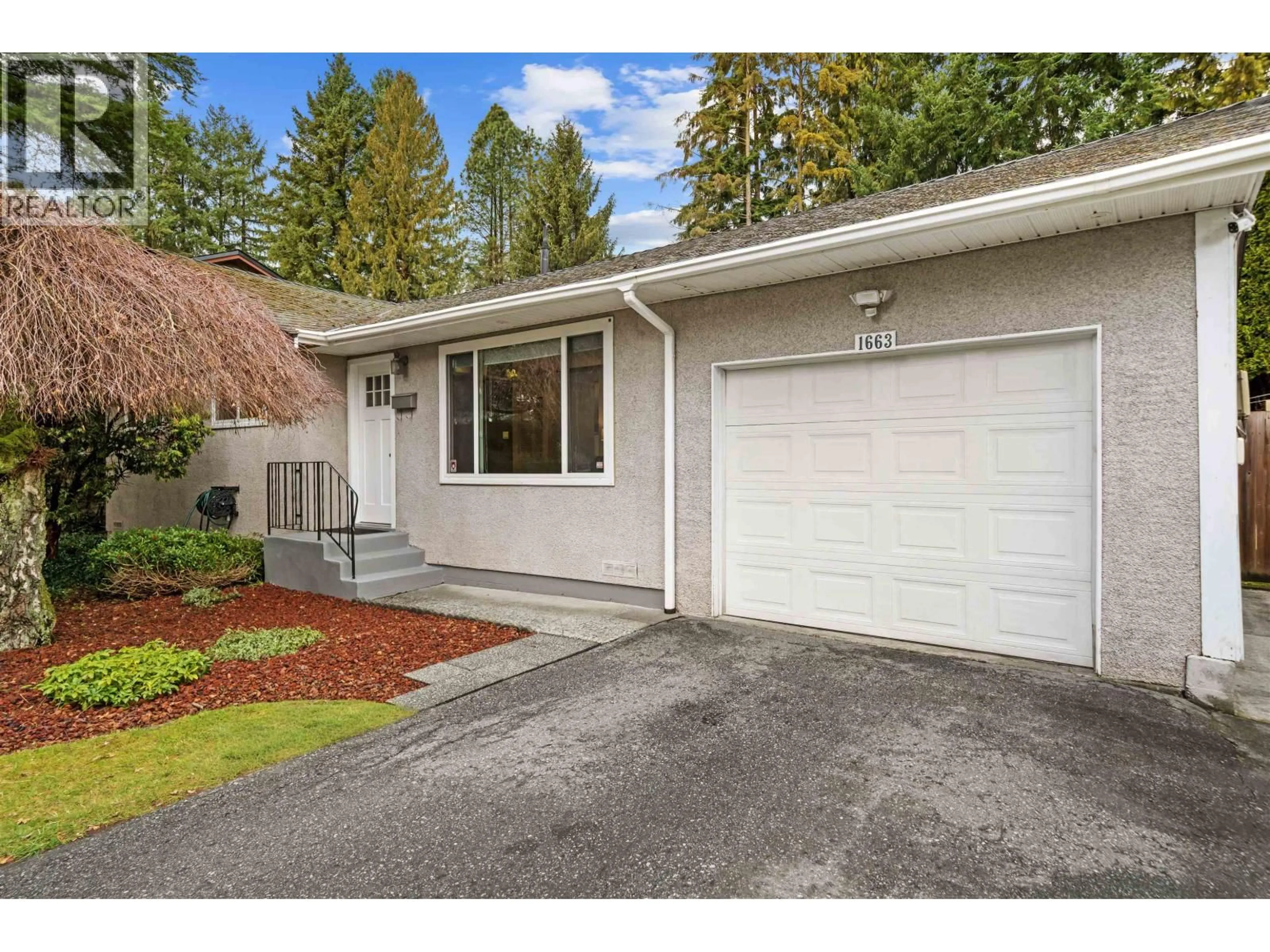 Home with vinyl exterior material, street for 1663 ROBERTSON AVENUE, Port Coquitlam British Columbia V3B1C9
