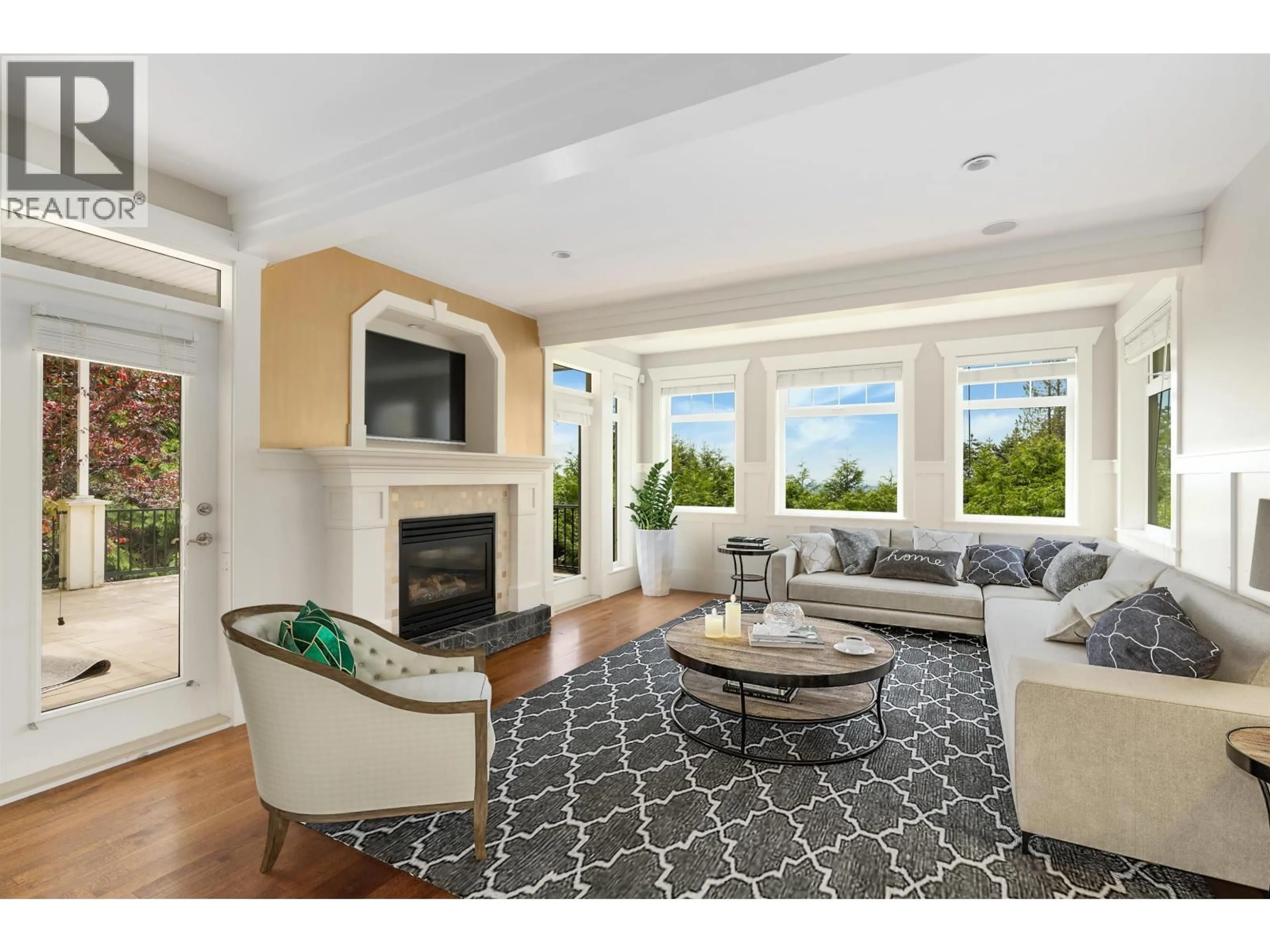 Living room with furniture, unknown for 1109 HIGHLAND DRIVE, West Vancouver British Columbia V7S2H2