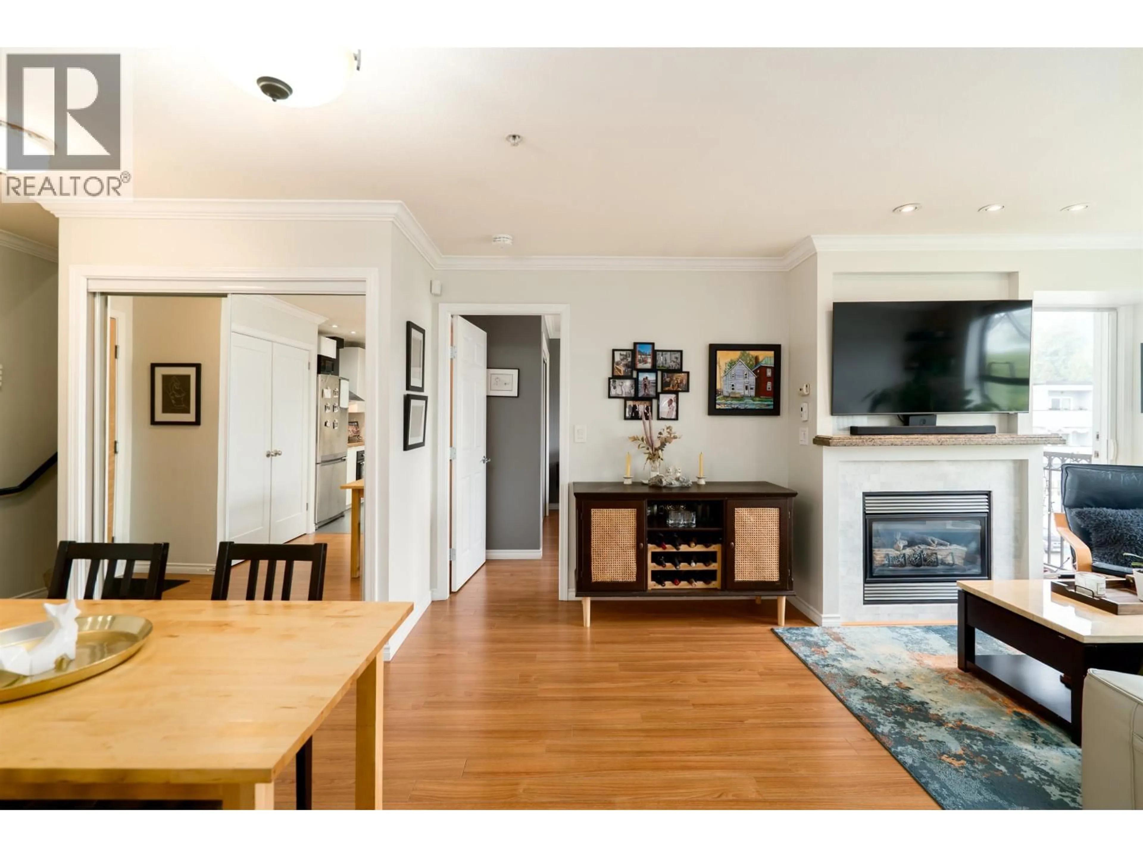 Living room with furniture, wood/laminate floor for 4014 - 84 GRANT STREET, Port Moody British Columbia V3H0B5