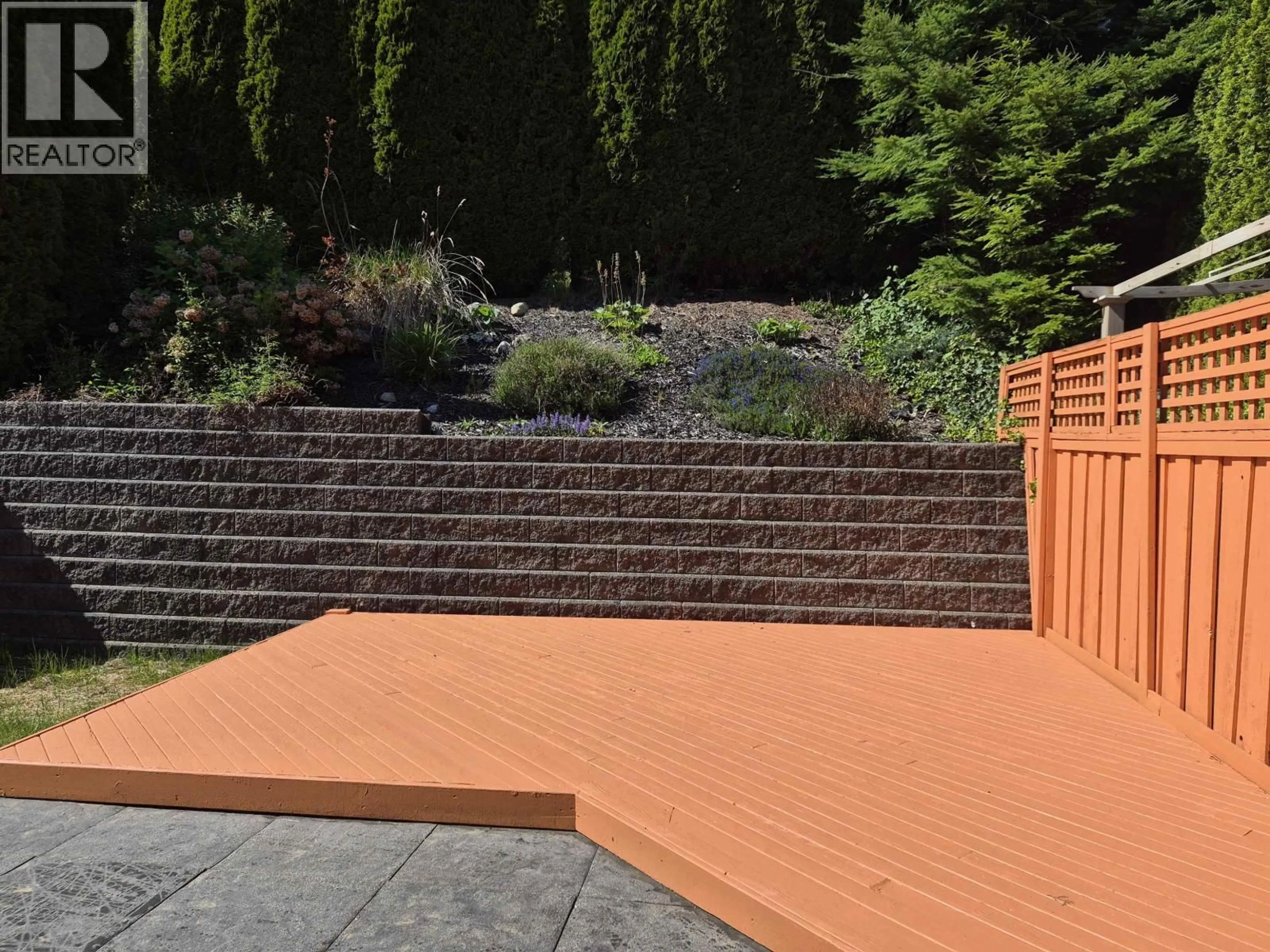 Patio, street for 109 FOREST PARK WAY, Port Moody British Columbia V3H5J4