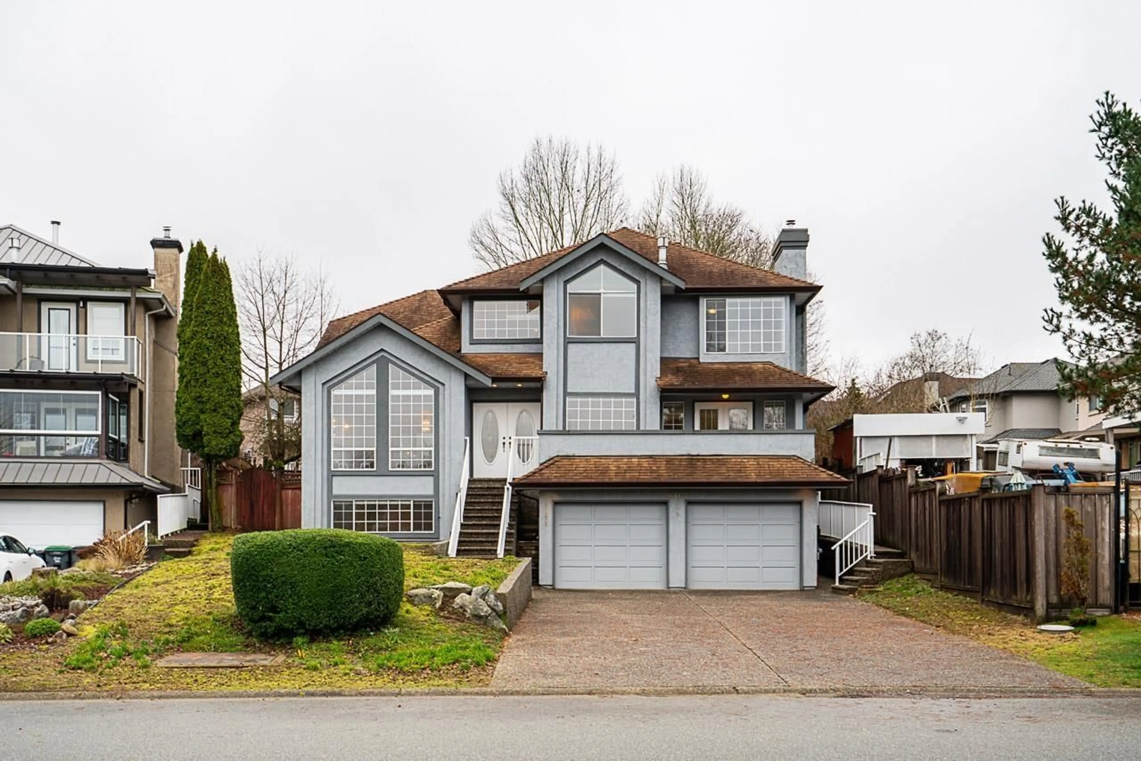 Home with vinyl exterior material, street for 17072 103 AVENUE, Surrey British Columbia V4N3K9