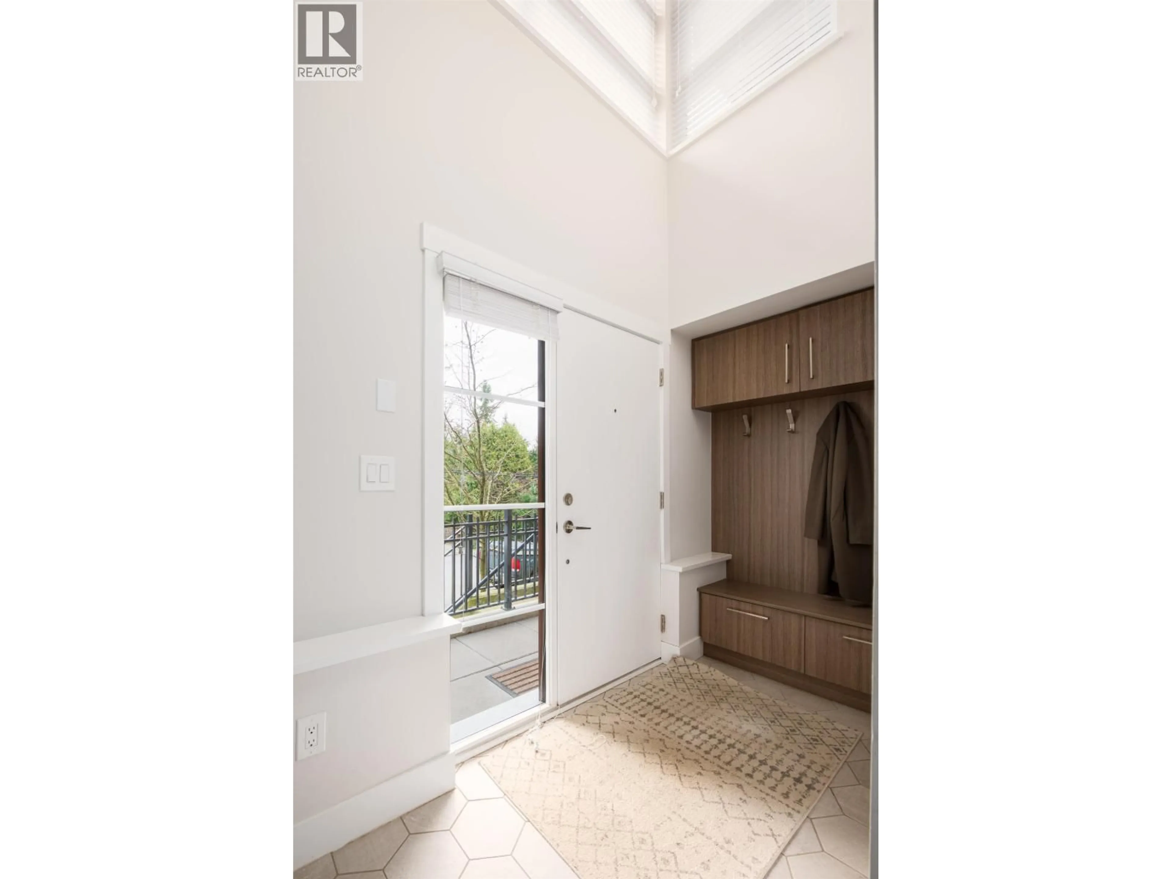 Indoor entryway for 12 - 70 SEAVIEW DRIVE, Port Moody British Columbia V3H0J9