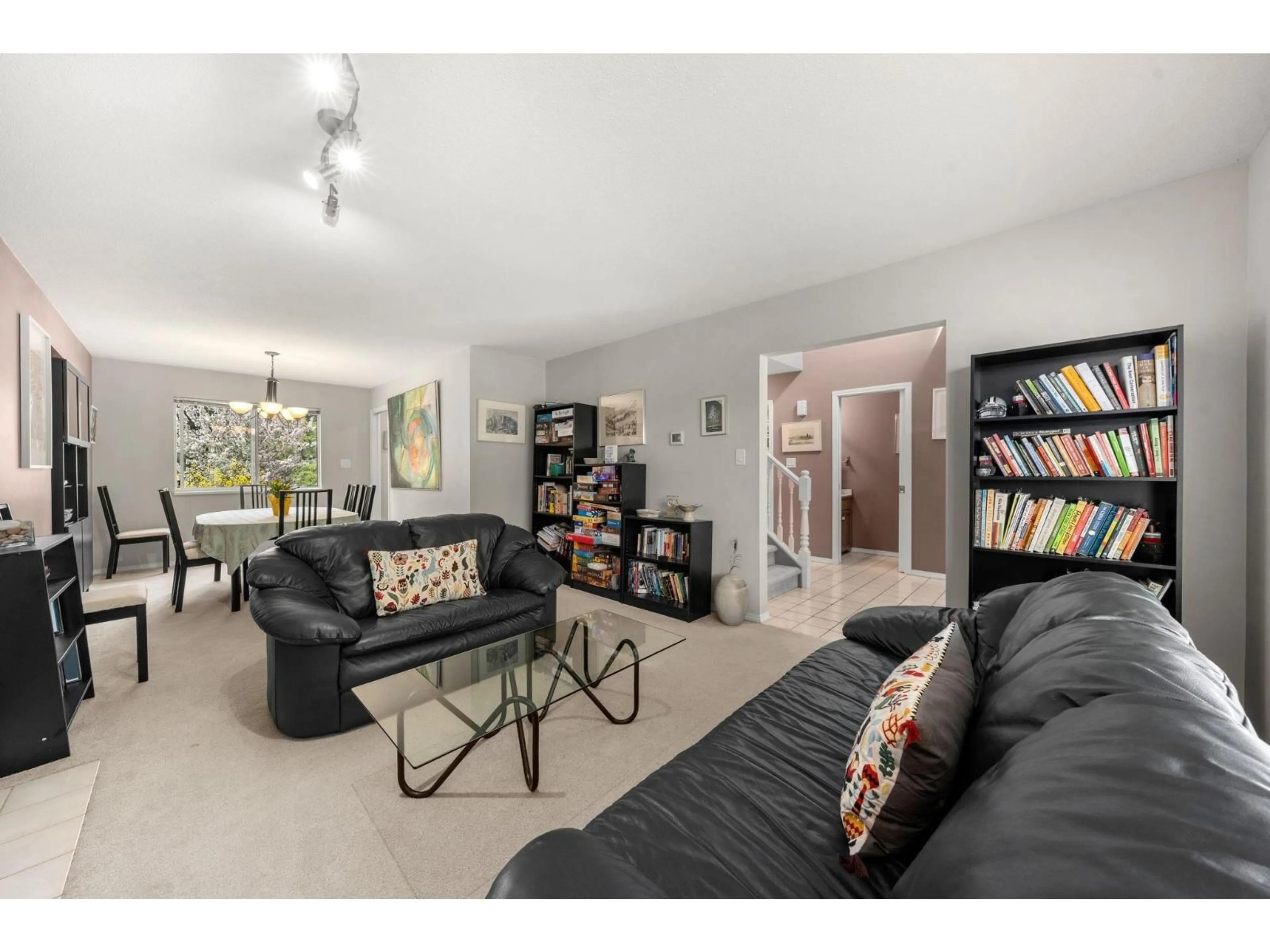 Living room with furniture, unknown for 9539 215A STREET, Langley British Columbia V3A6X5