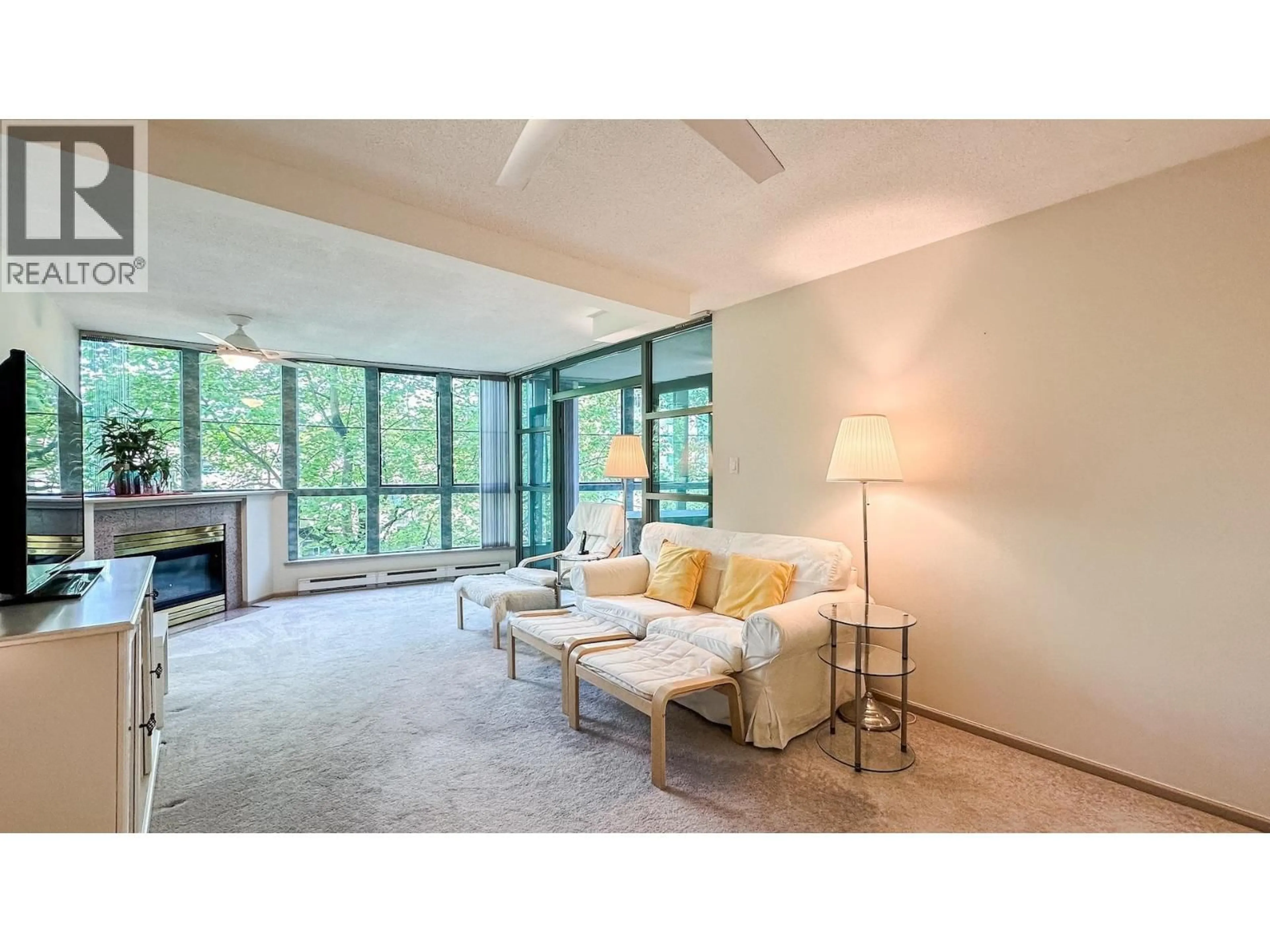 Living room with furniture, unknown for 401 - 1159 MAIN STREET, Vancouver British Columbia V6A4B6