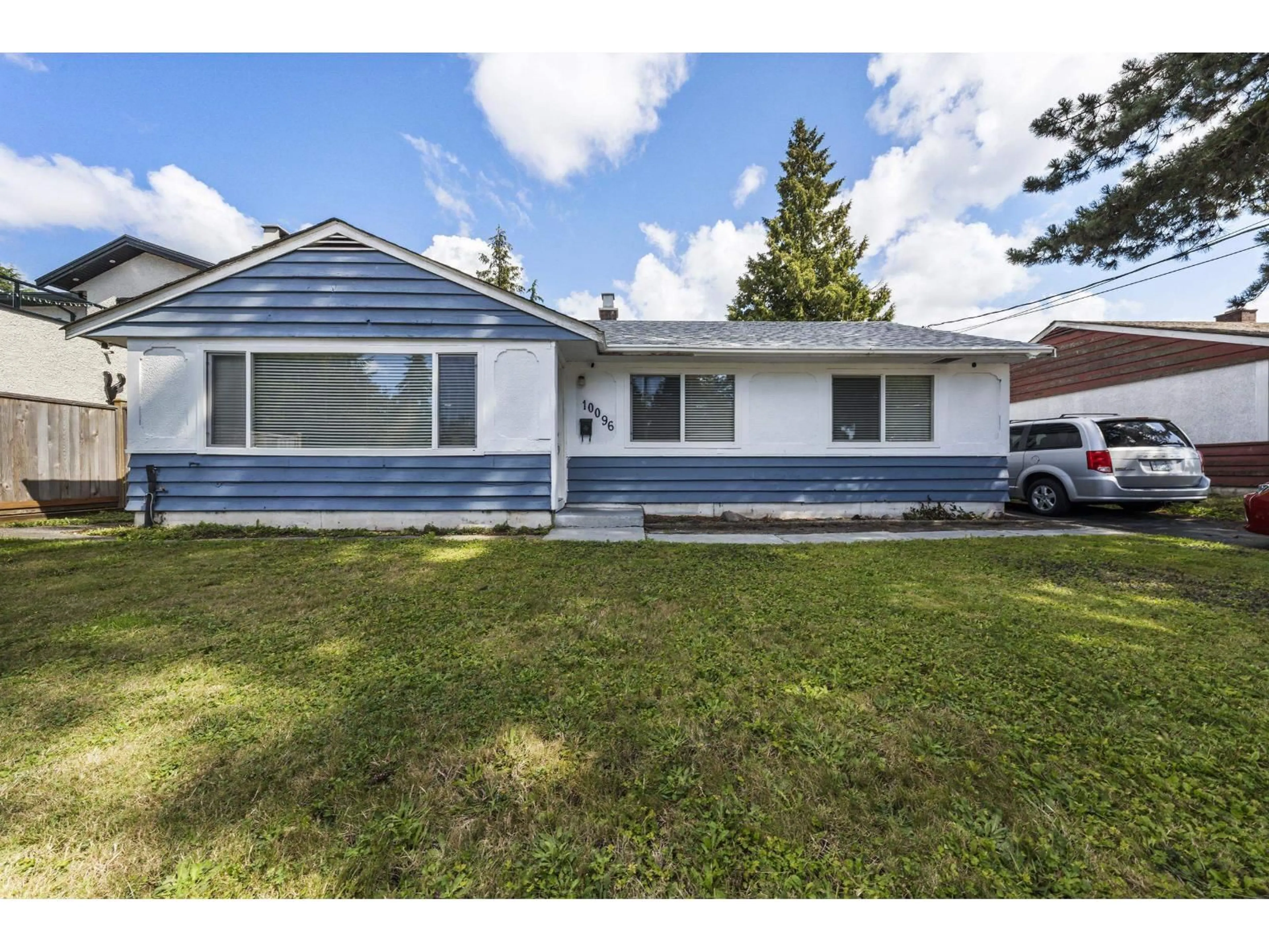 Home with vinyl exterior material, street for 10096 HELEN DRIVE, Surrey British Columbia V3V3B2