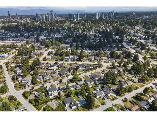 10096 HELEN DRIVE, Surrey 2