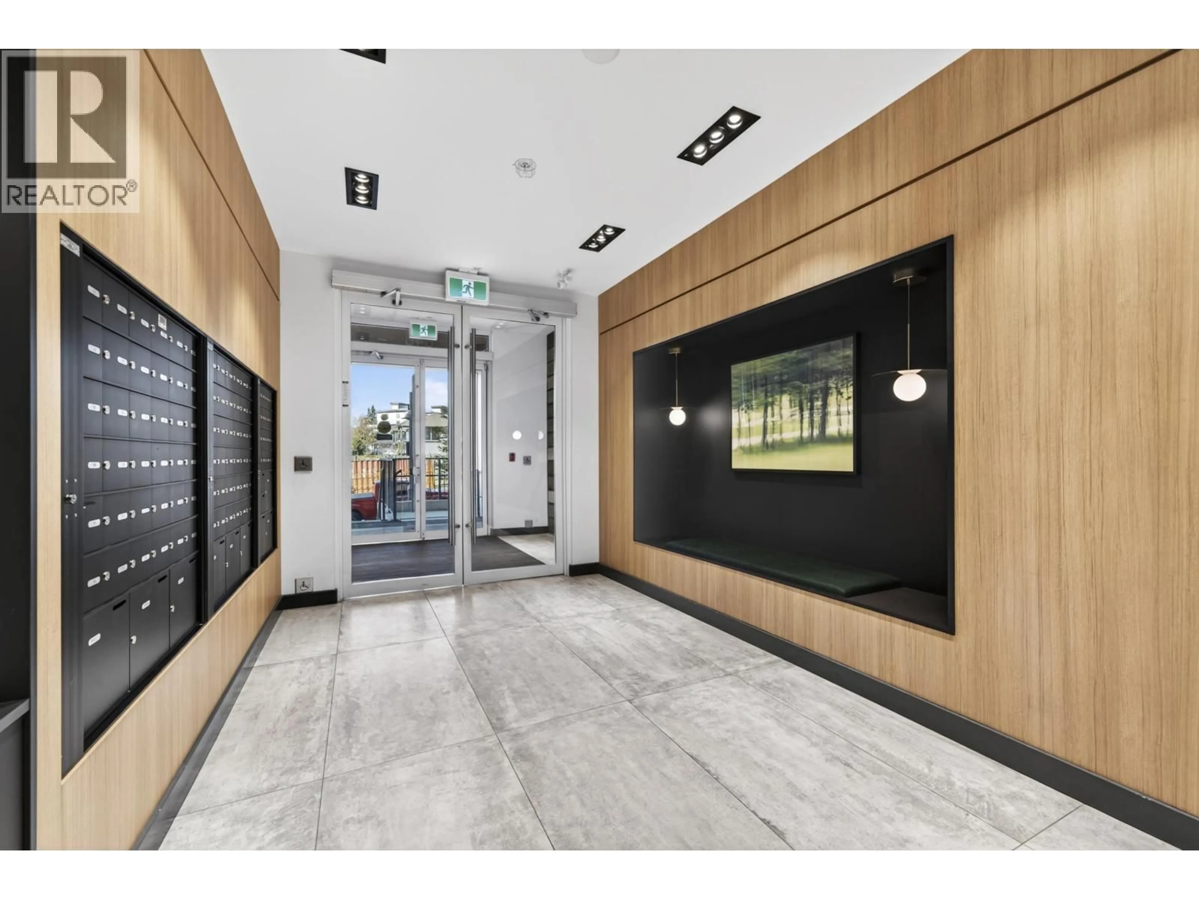 Indoor foyer for 404 - 648 LEA AVENUE, Coquitlam British Columbia V3J0P1
