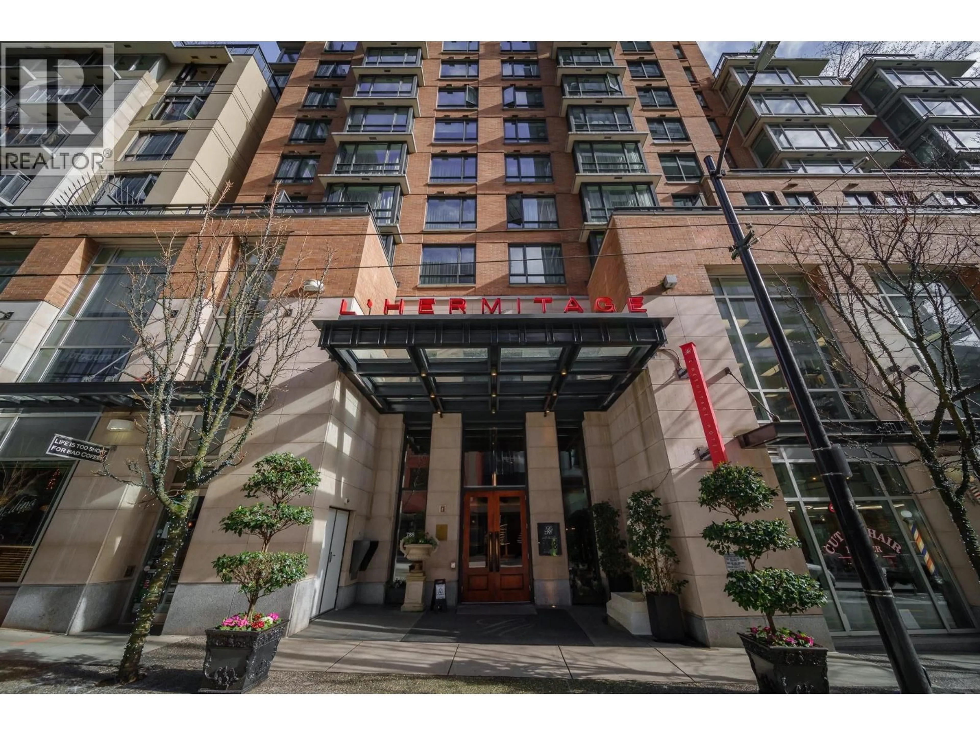 Indoor foyer for 1107 - 788 RICHARDS STREET, Vancouver British Columbia V6B0C7