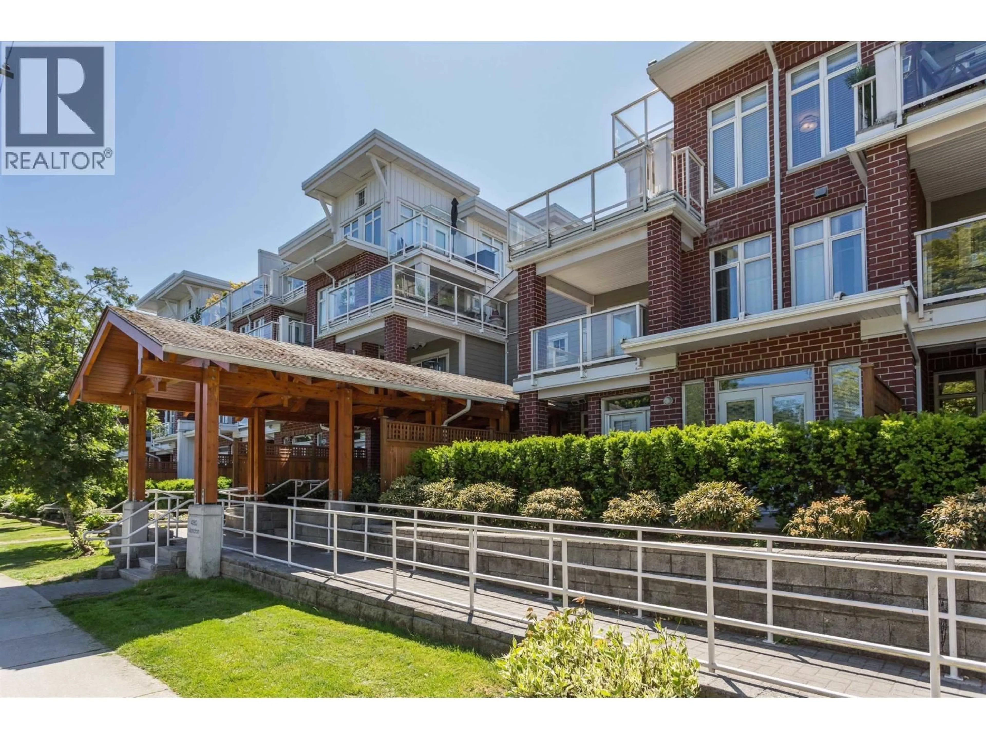 Patio, unknown for 105 - 4280 MONCTON STREET, Richmond British Columbia V7E6T4