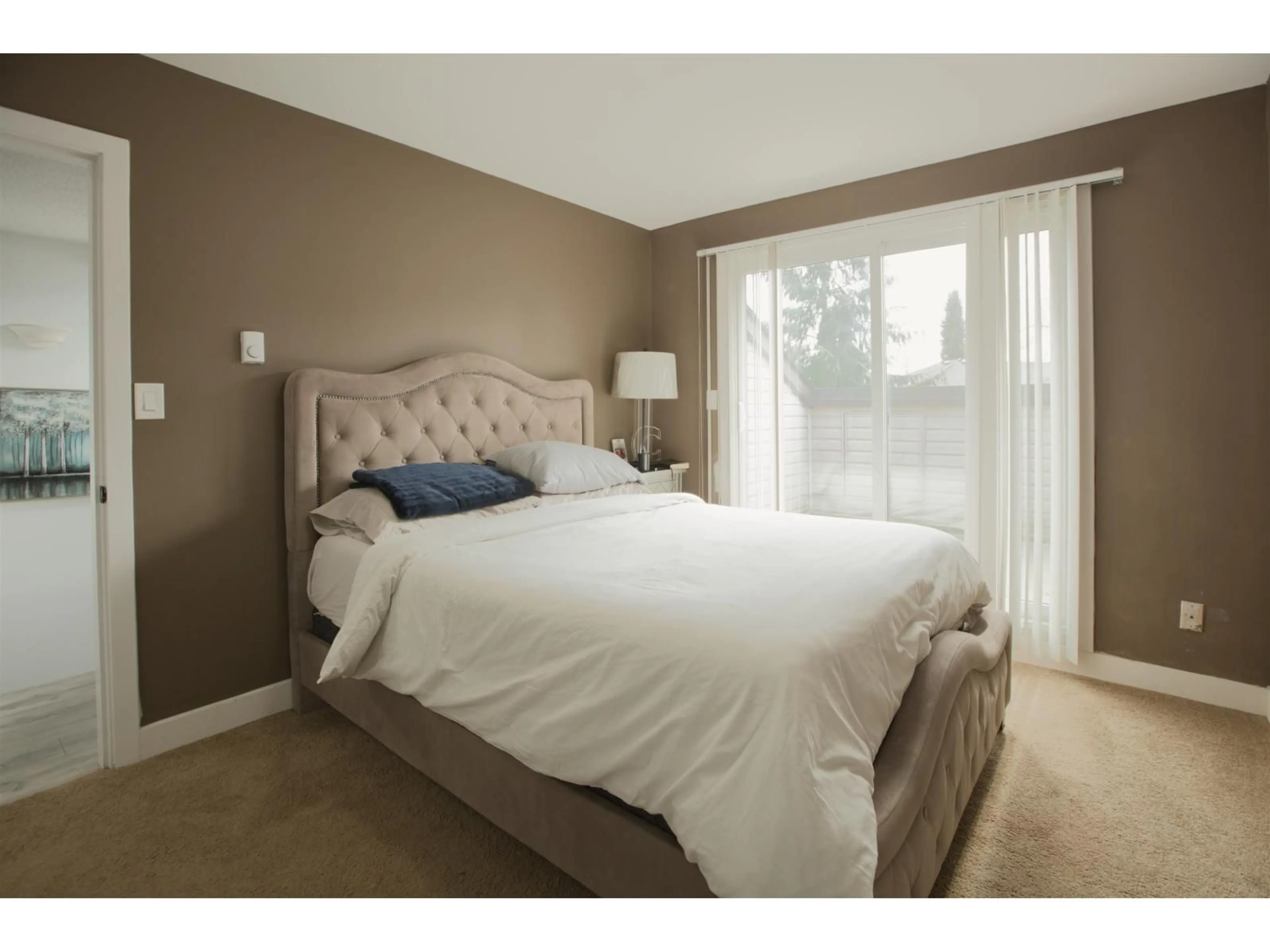 Bedroom with bed, unknown for 702 - 9270 122 STREET, Surrey British Columbia V3V4L5