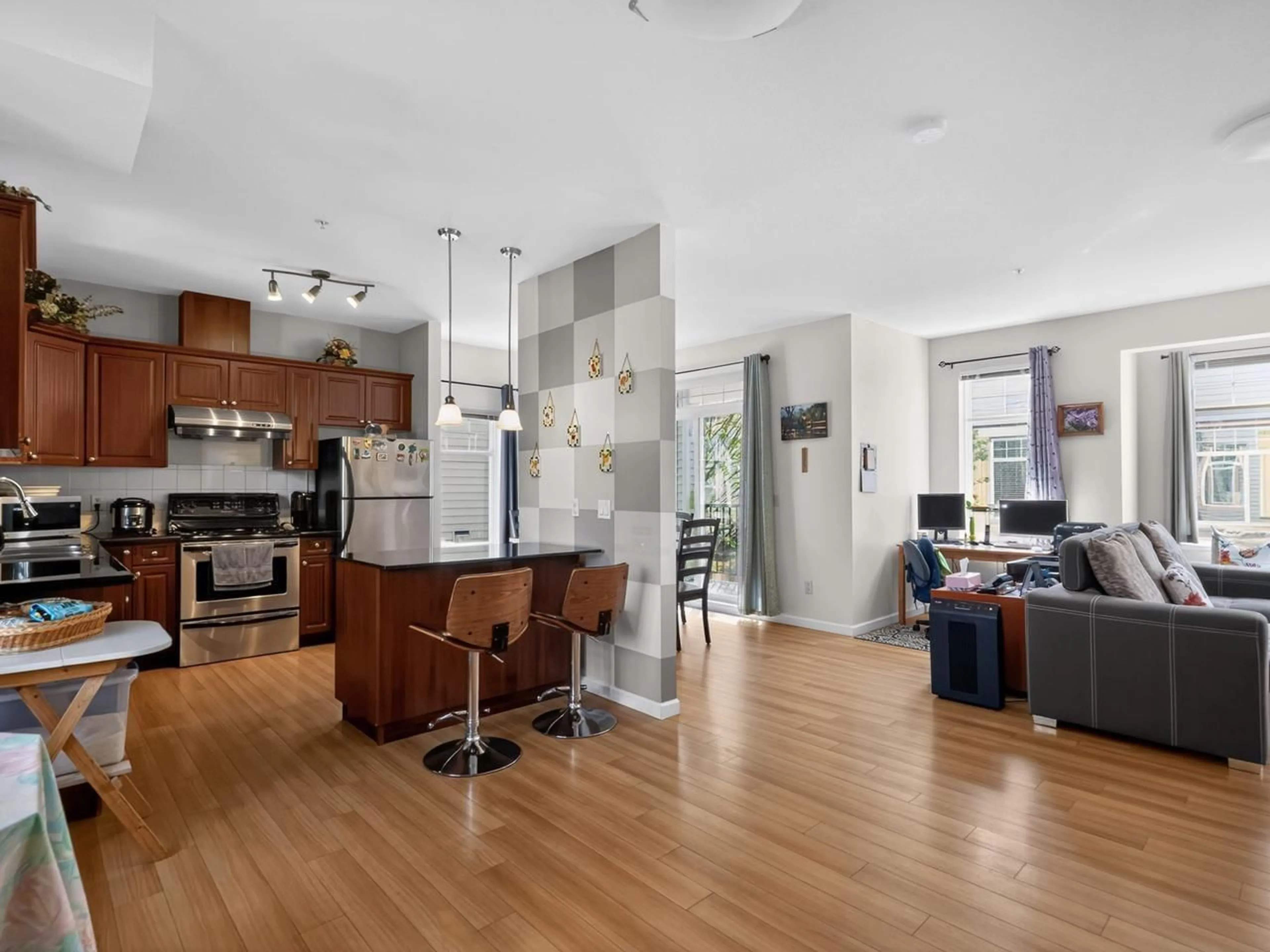 Open concept kitchen, unknown for 2 - 15518 103A AVENUE, Surrey British Columbia V3R1N7