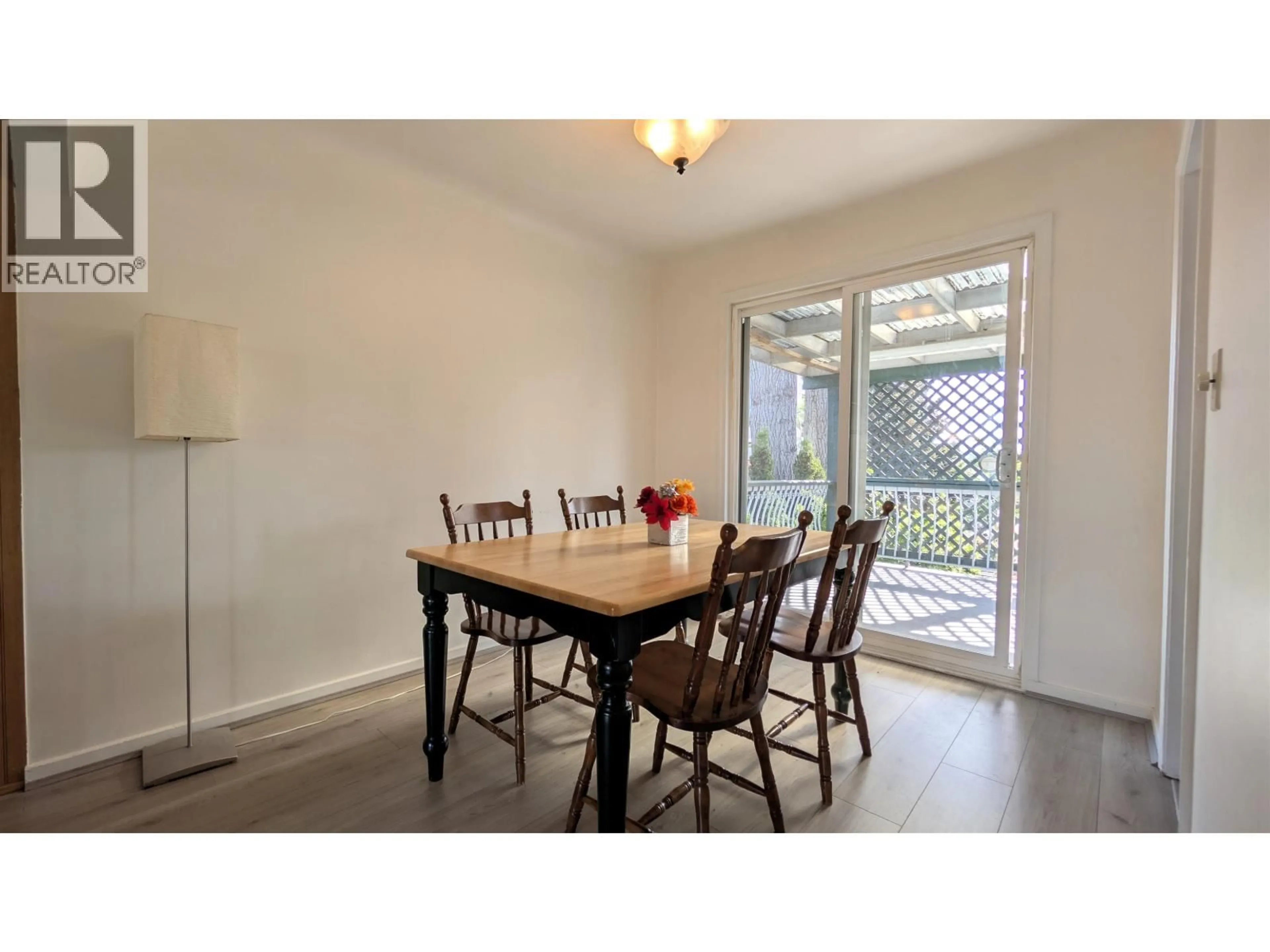 Dining room, wood/laminate floor for 454 WILSON STREET, New Westminster British Columbia V3L3R8