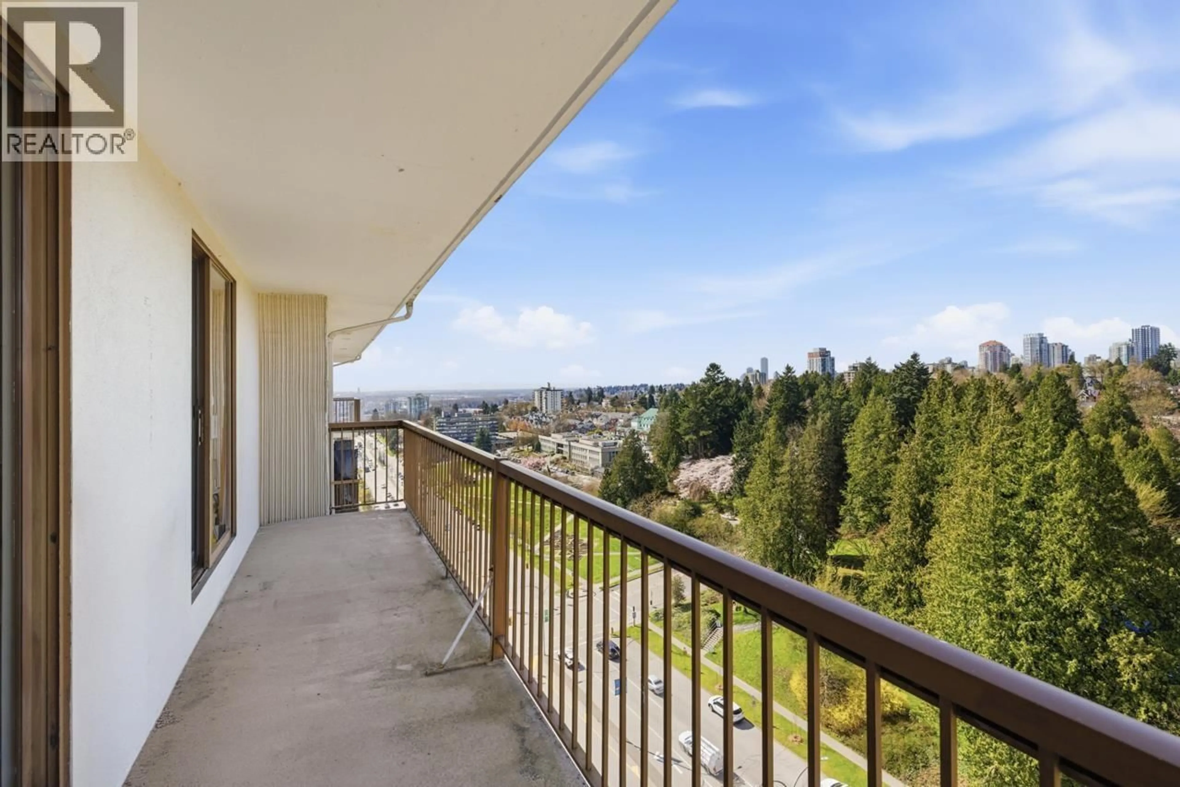 Balcony in the apartment, unknown for 1605 - 320 ROYAL AVENUE, New Westminster British Columbia V3L5C6