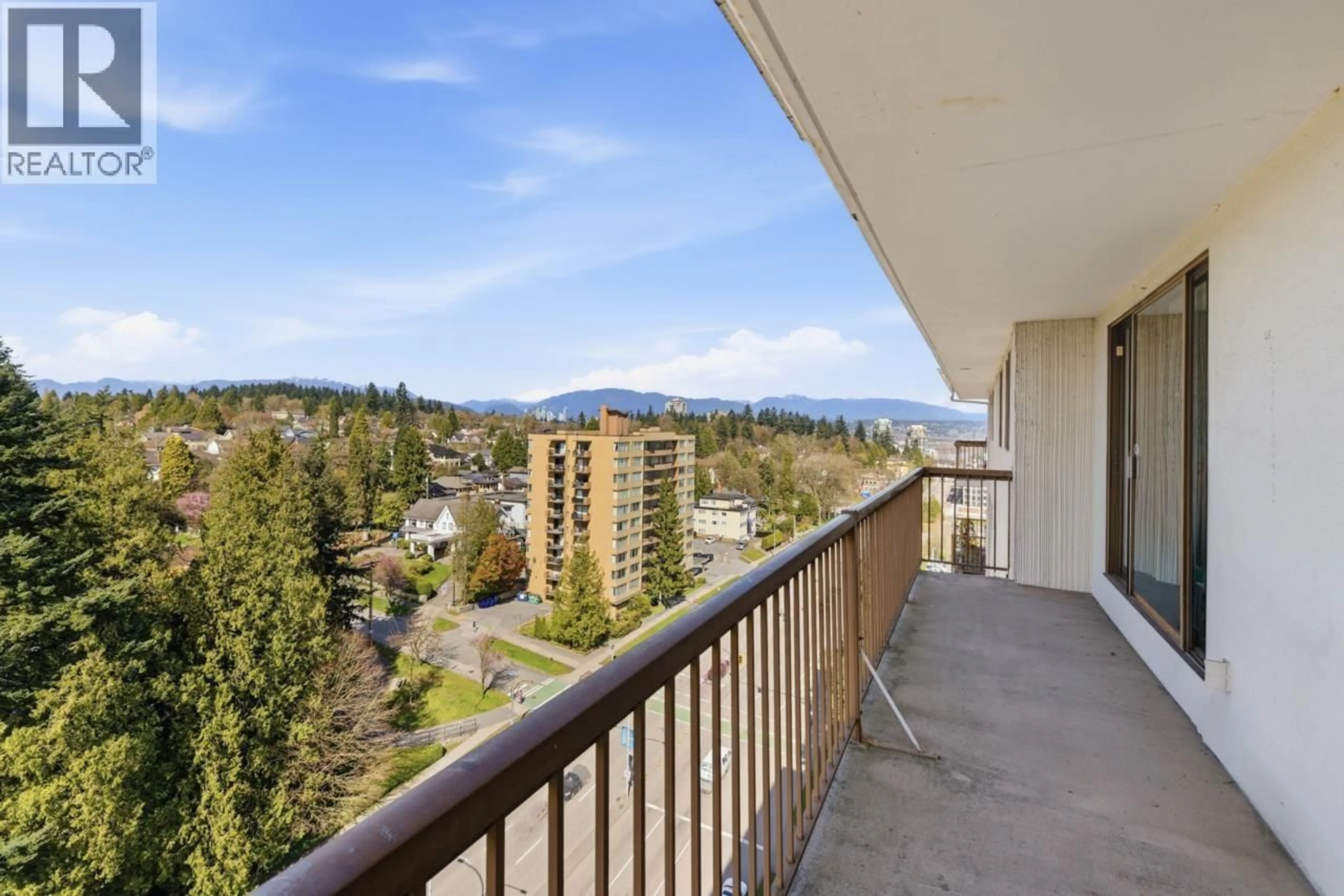 Balcony in the apartment, water/lake/river/ocean view for 1605 - 320 ROYAL AVENUE, New Westminster British Columbia V3L5C6