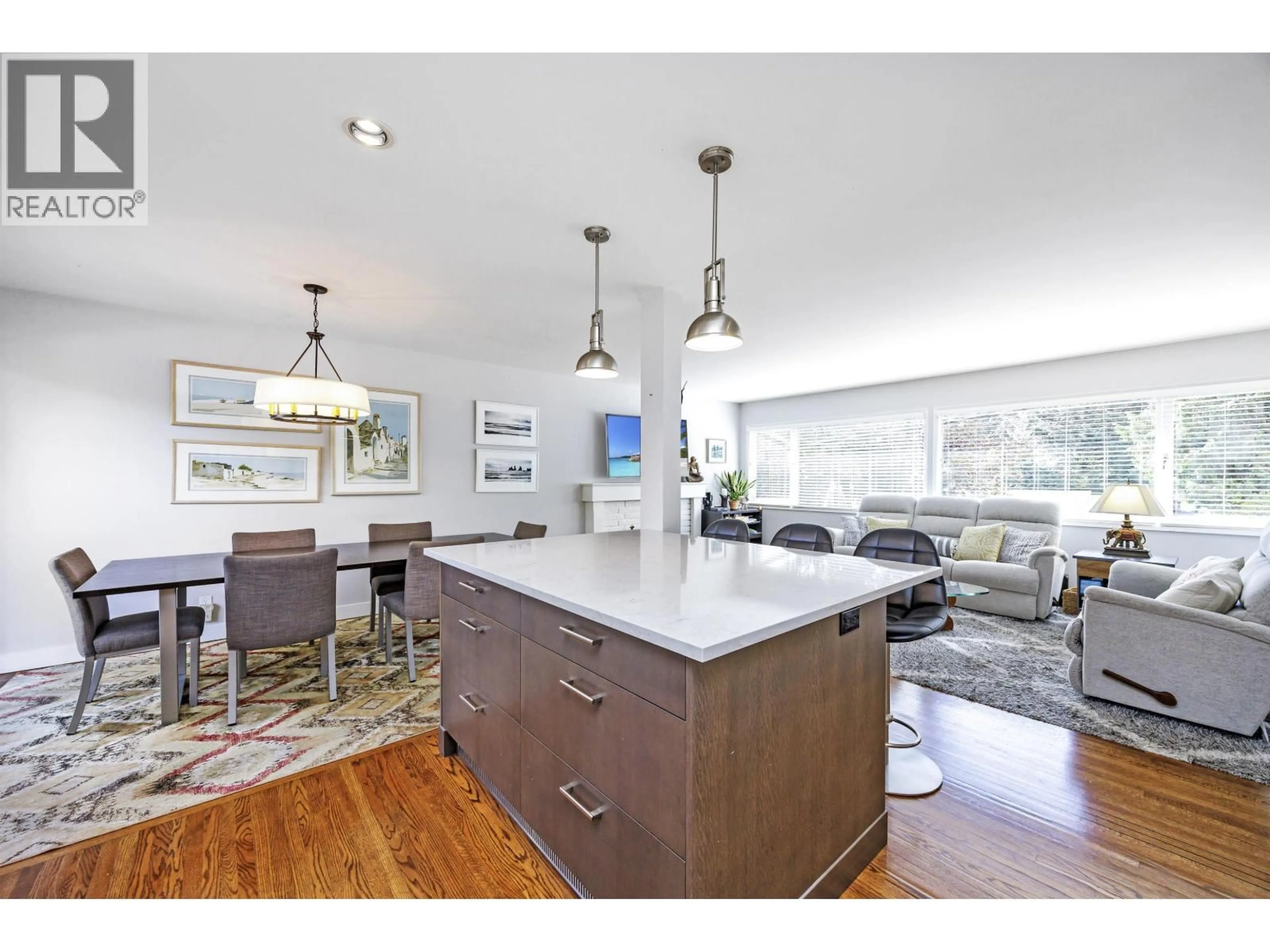 Open concept kitchen, wood/laminate floor for 1388 20TH STREET, North Vancouver British Columbia V7J1M6