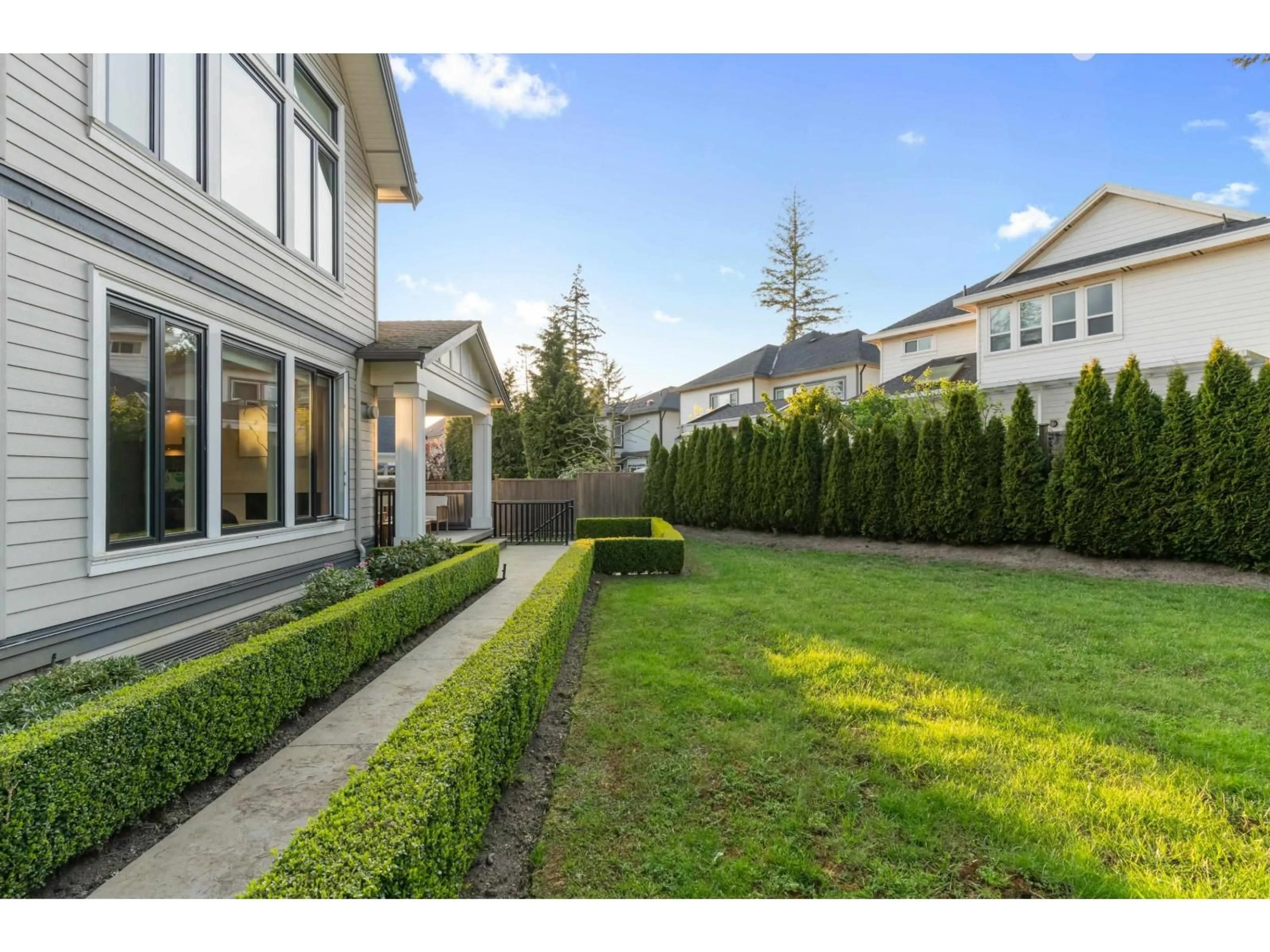Patio, street for 13183 19A AVENUE, Surrey British Columbia V4A9M9
